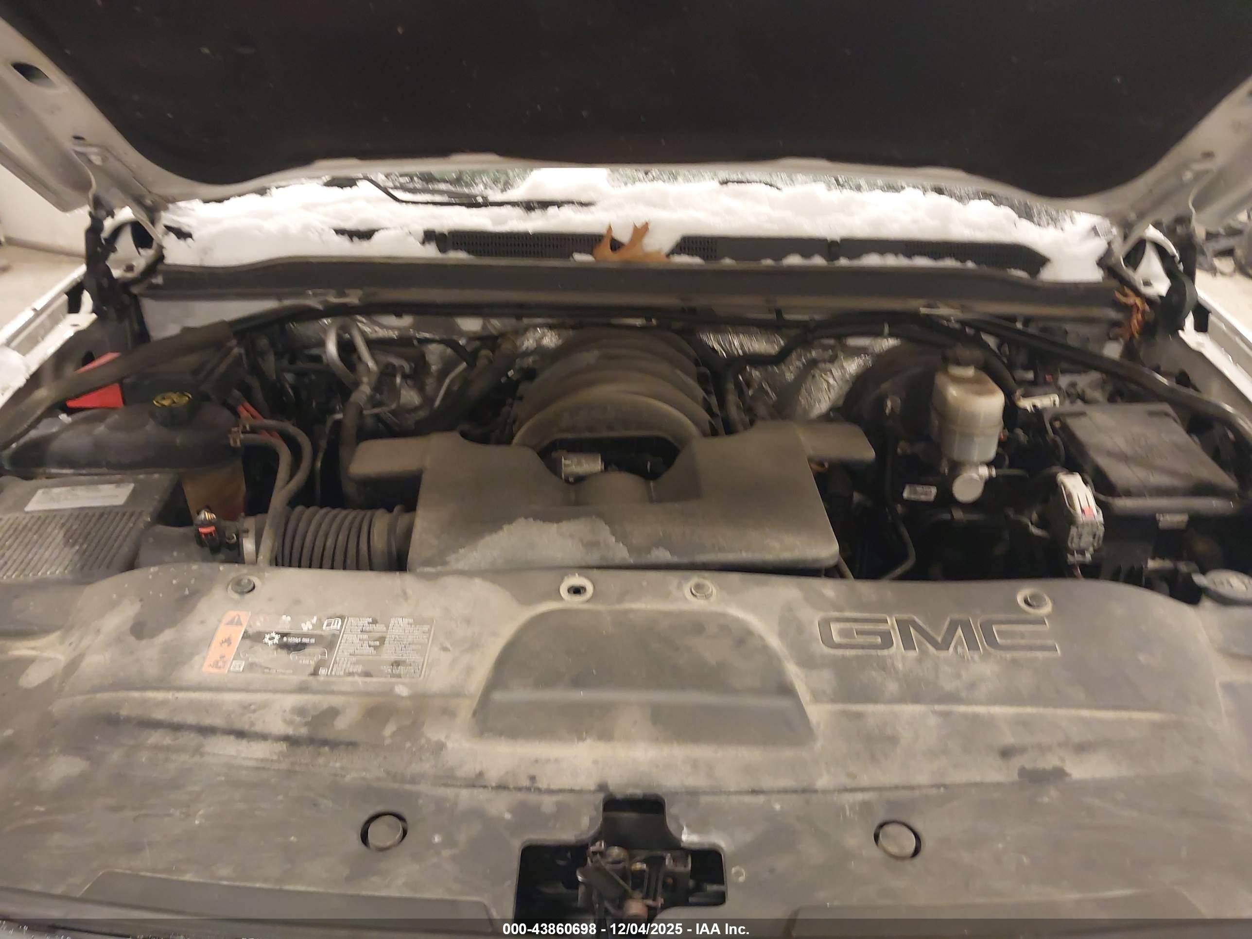 GMC YUKON image 10
