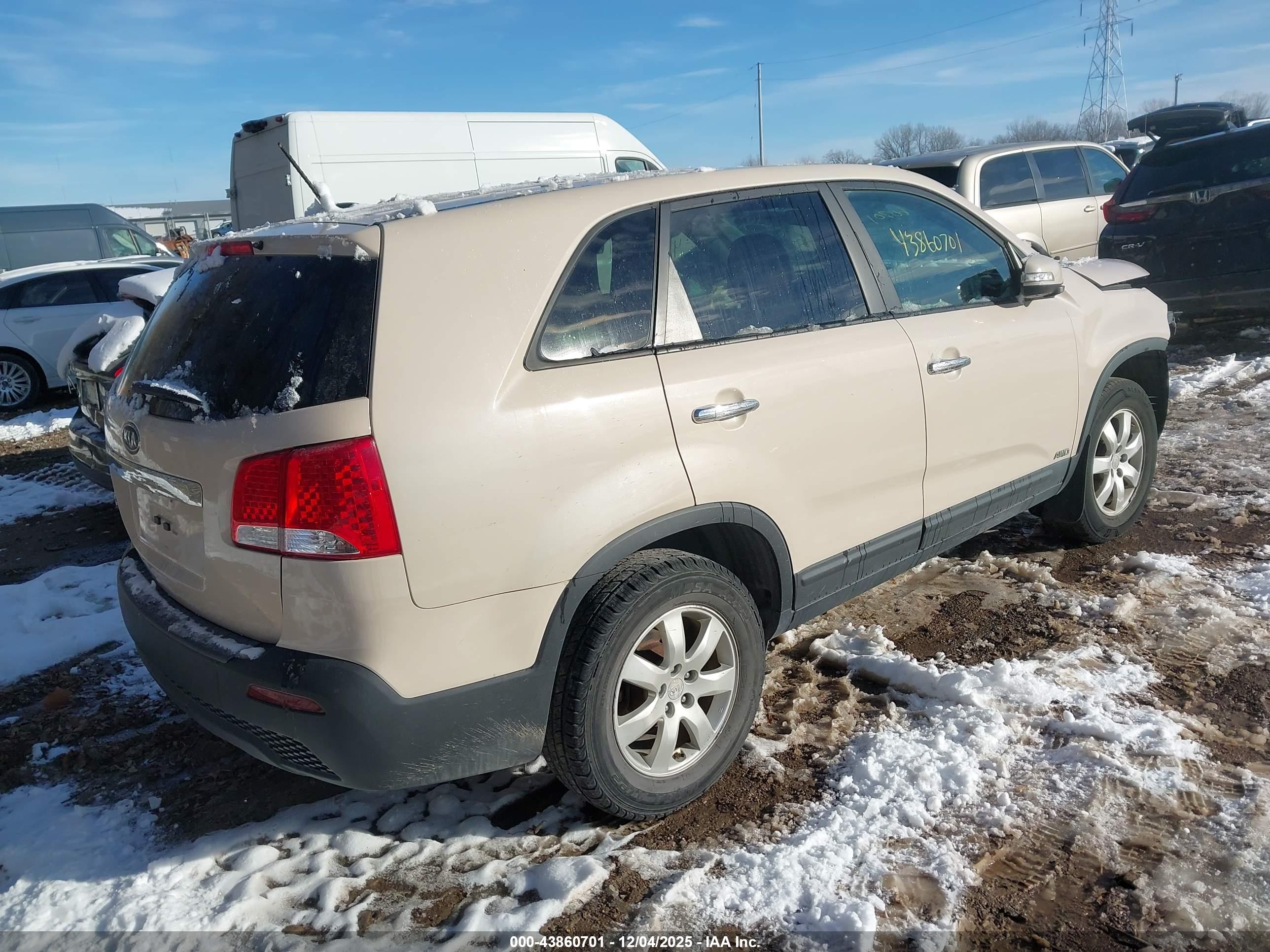KIA SORENTO image 4