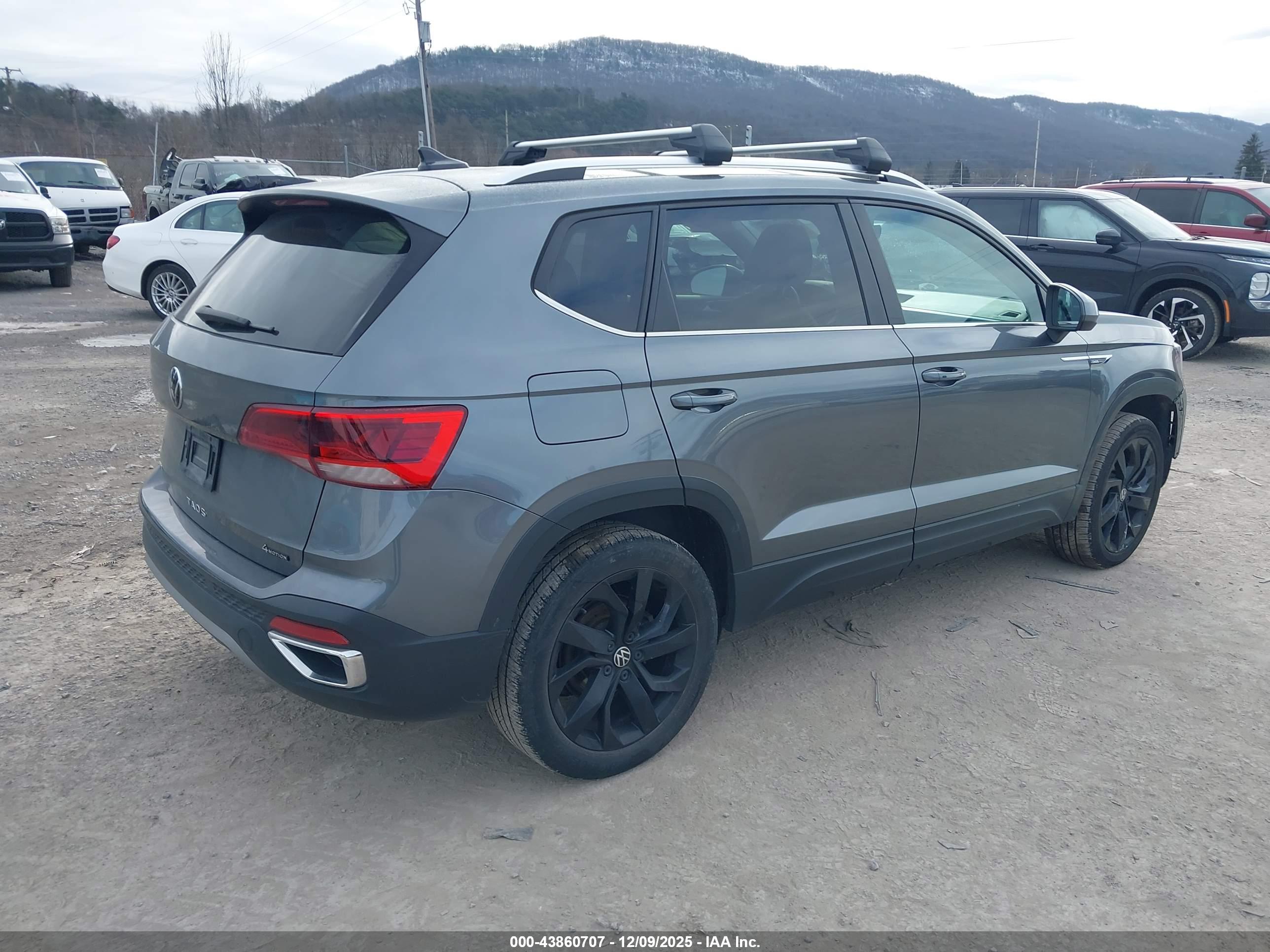 VOLKSWAGEN TAOS image 4