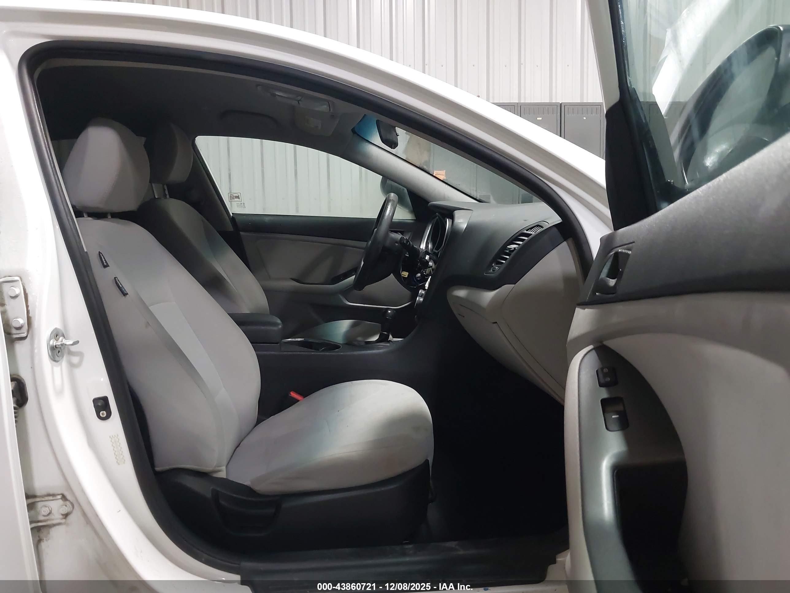 KIA OPTIMA image 5