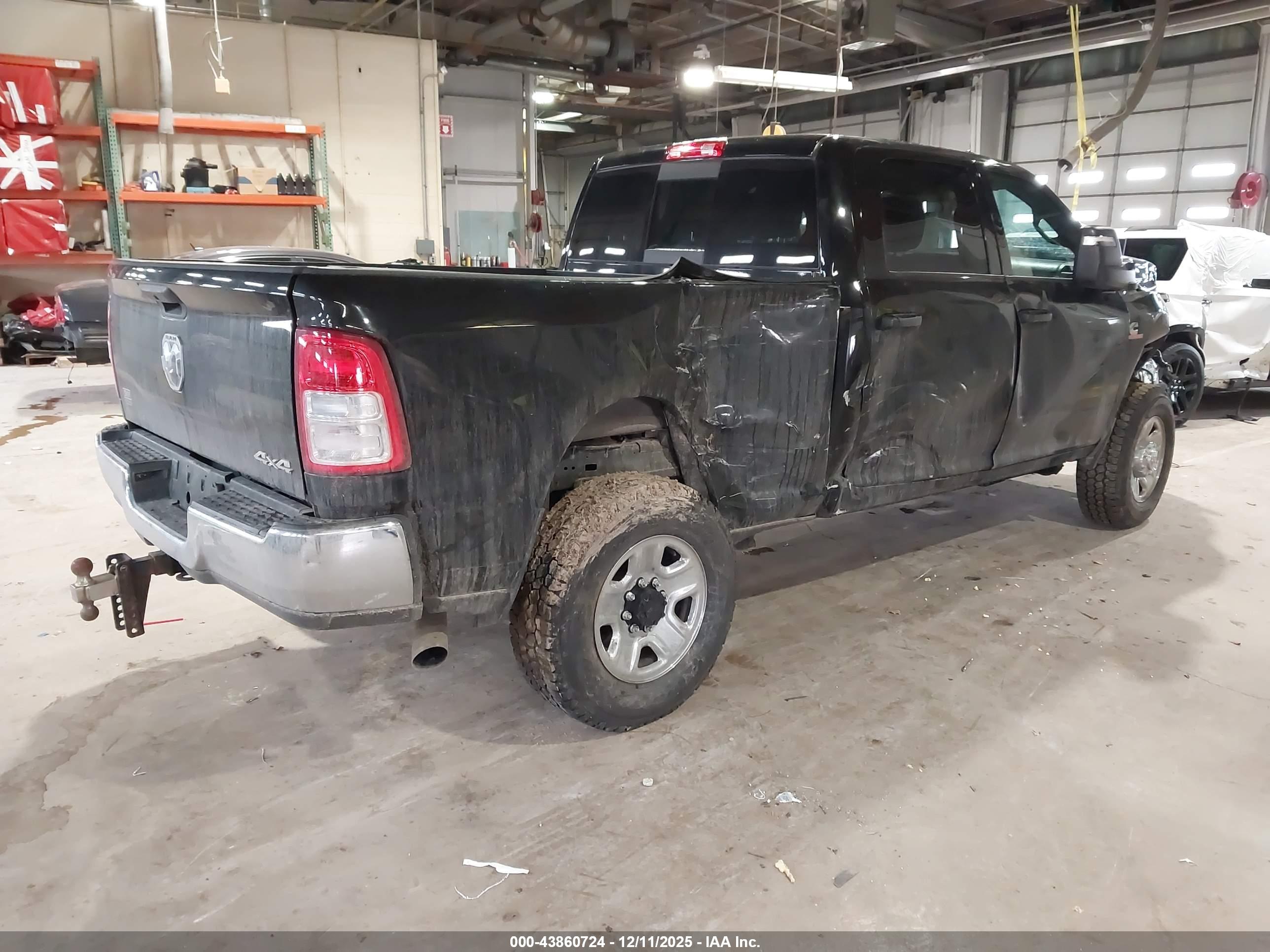 RAM 2500 image 4