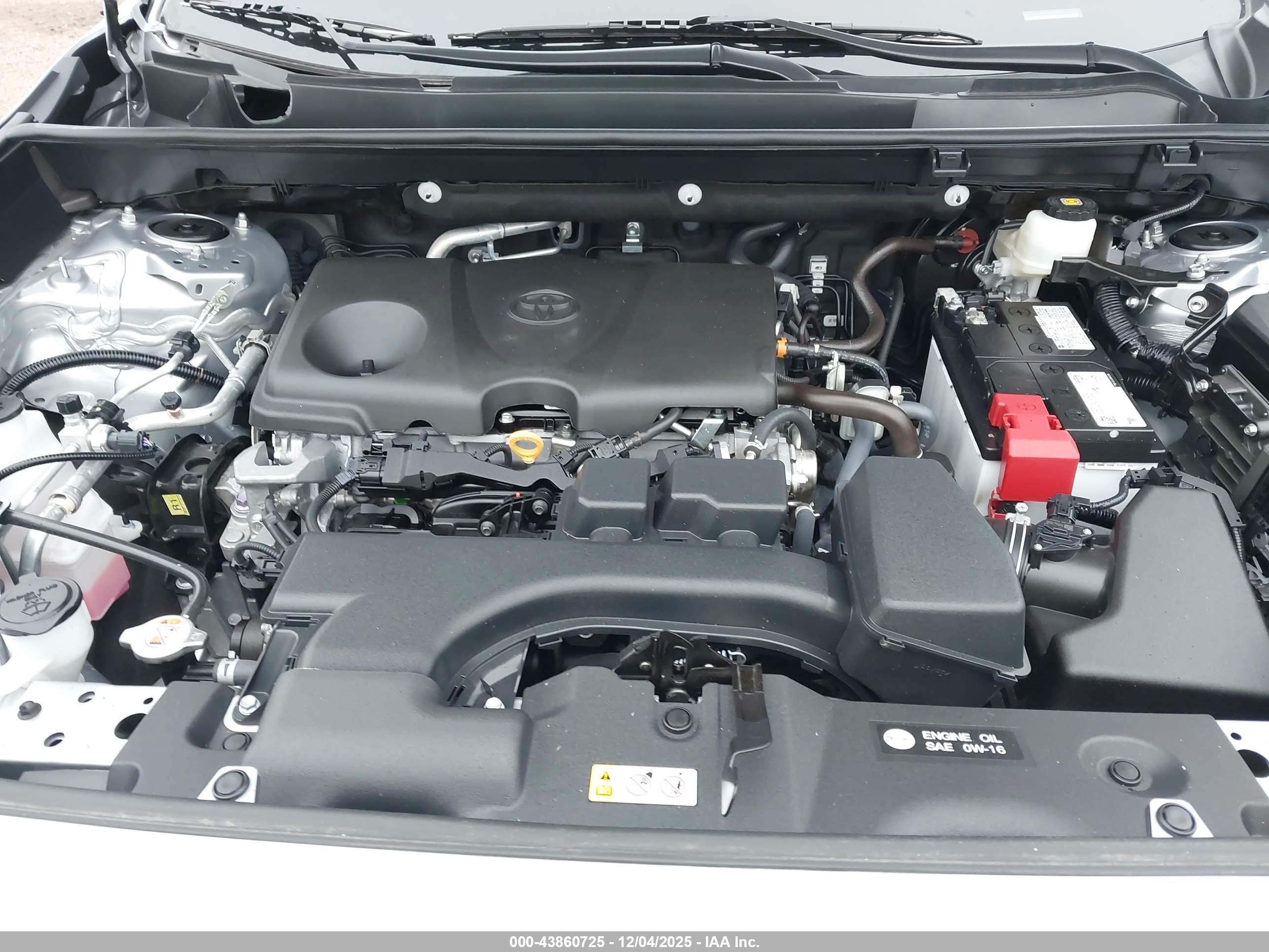 TOYOTA RAV4 image 10