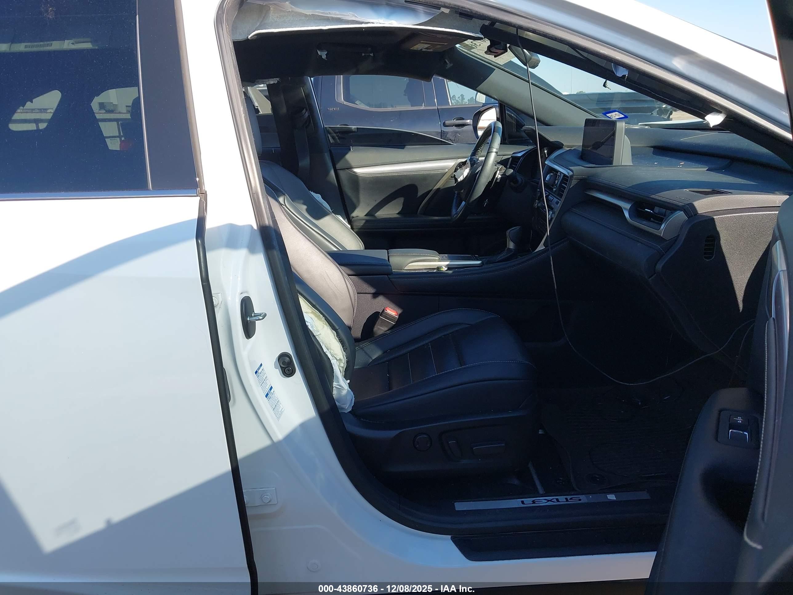 LEXUS RX image 5