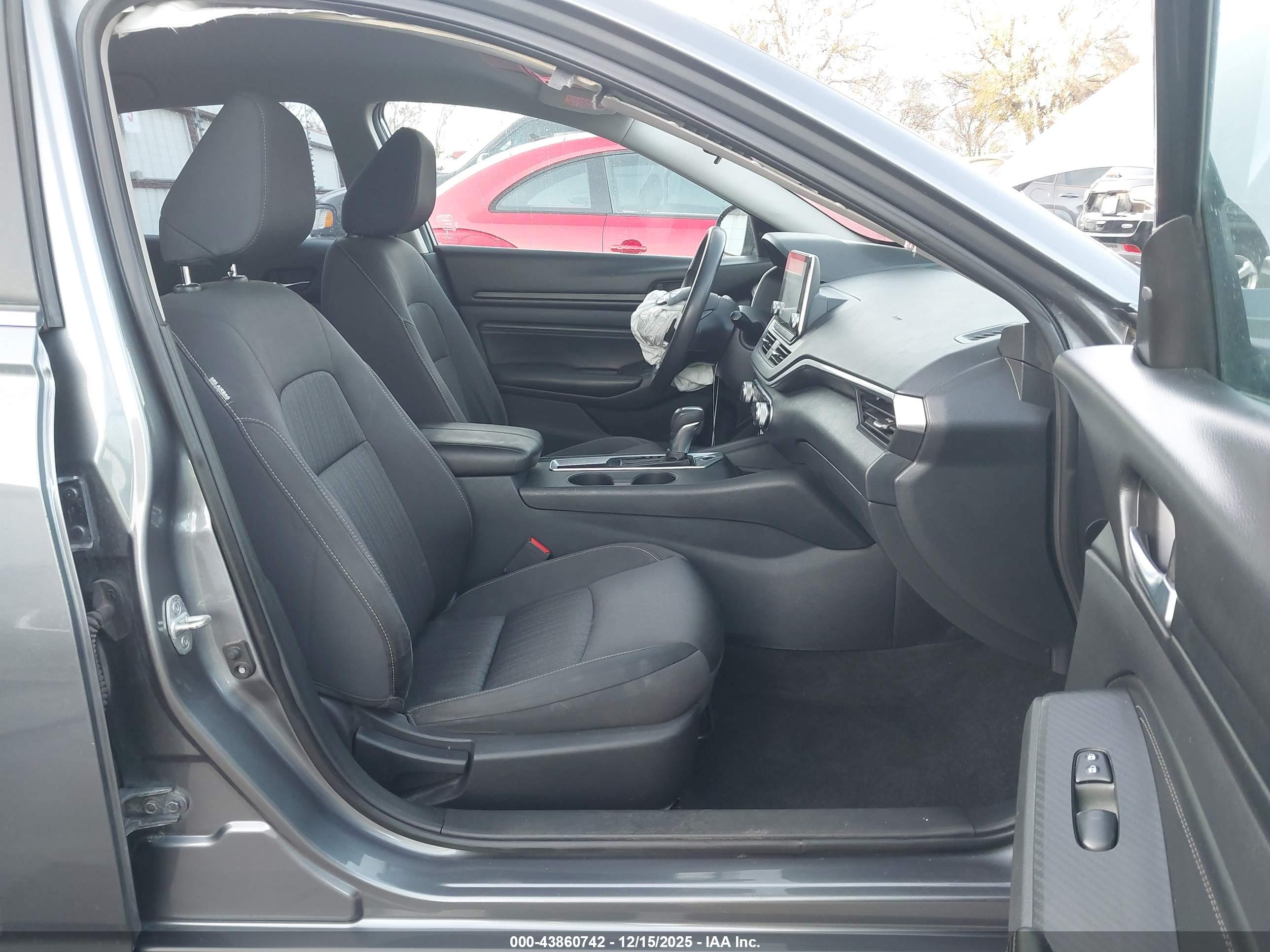 NISSAN ALTIMA image 5
