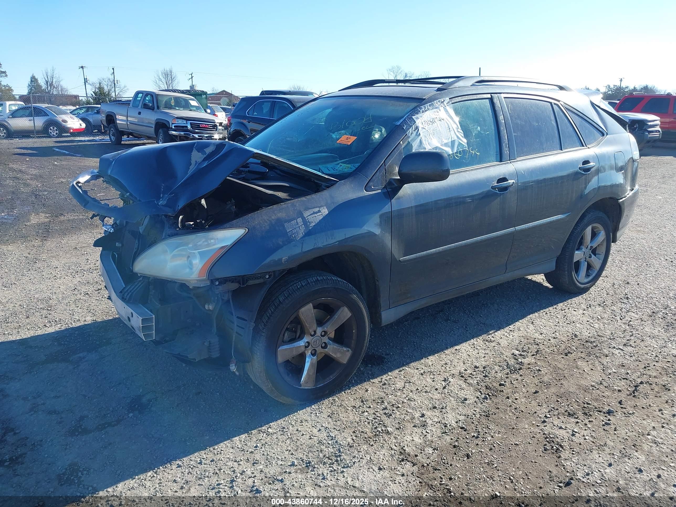 LEXUS RX image 2