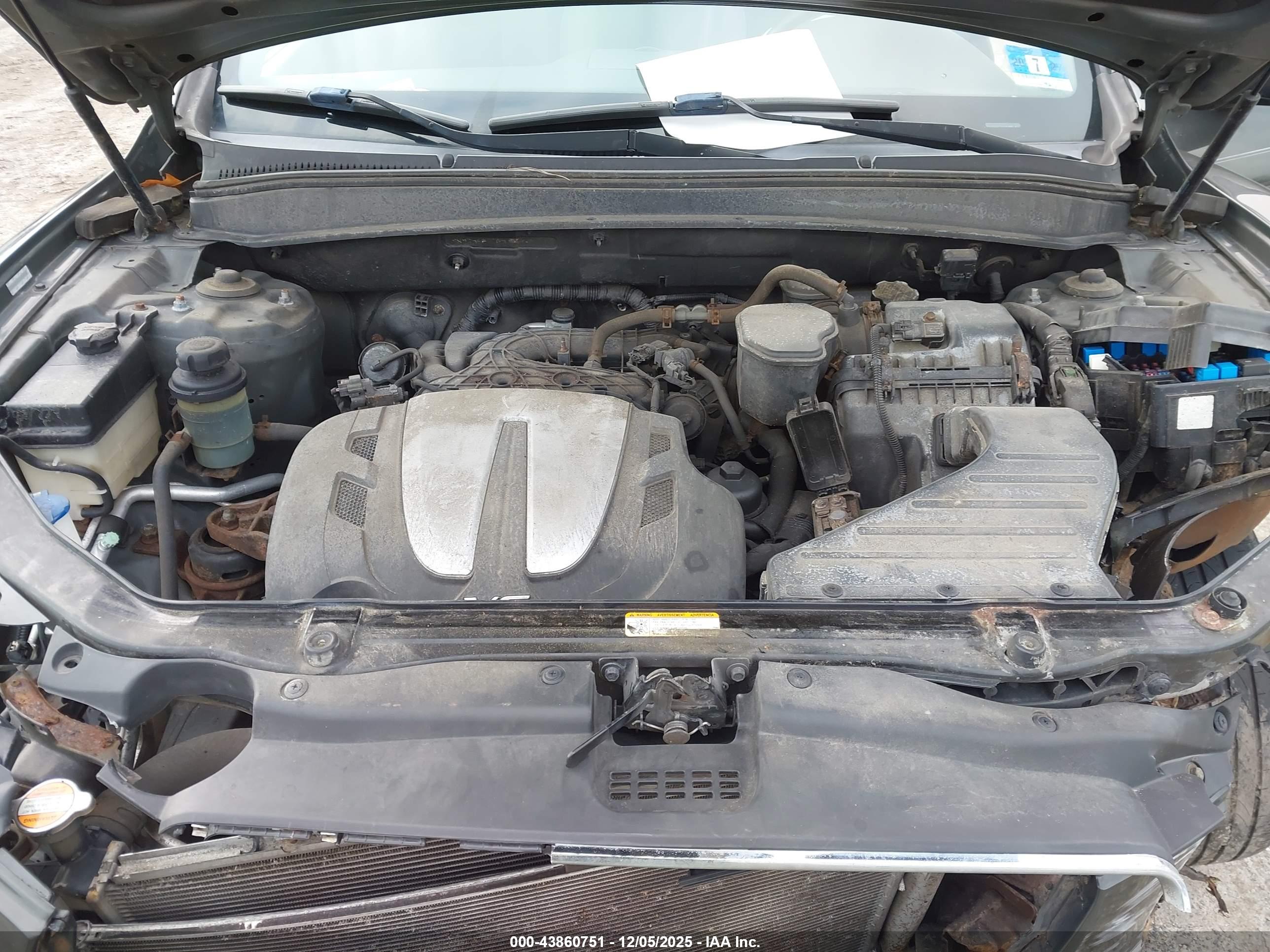 HYUNDAI SANTA image 10