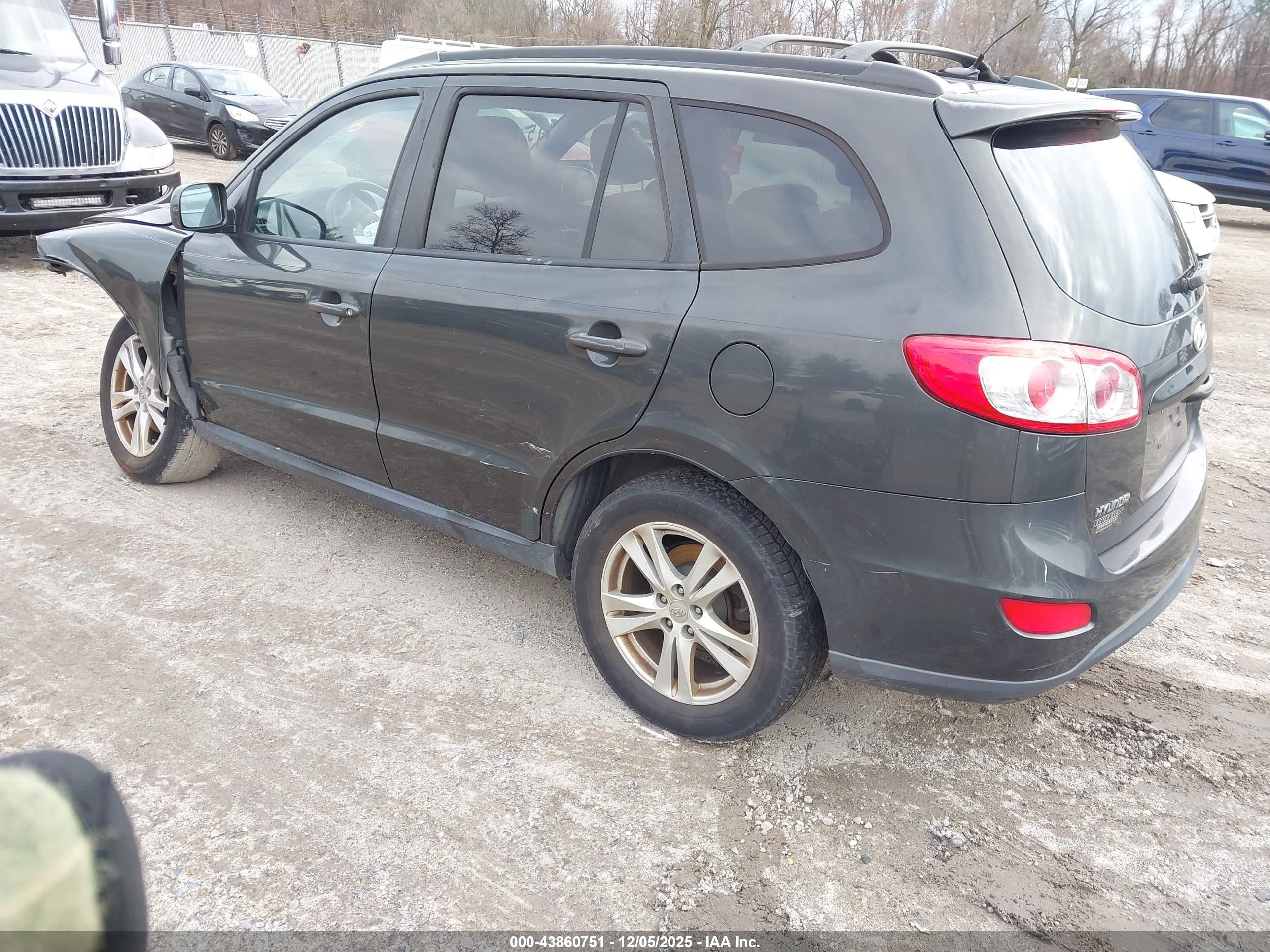 HYUNDAI SANTA image 3