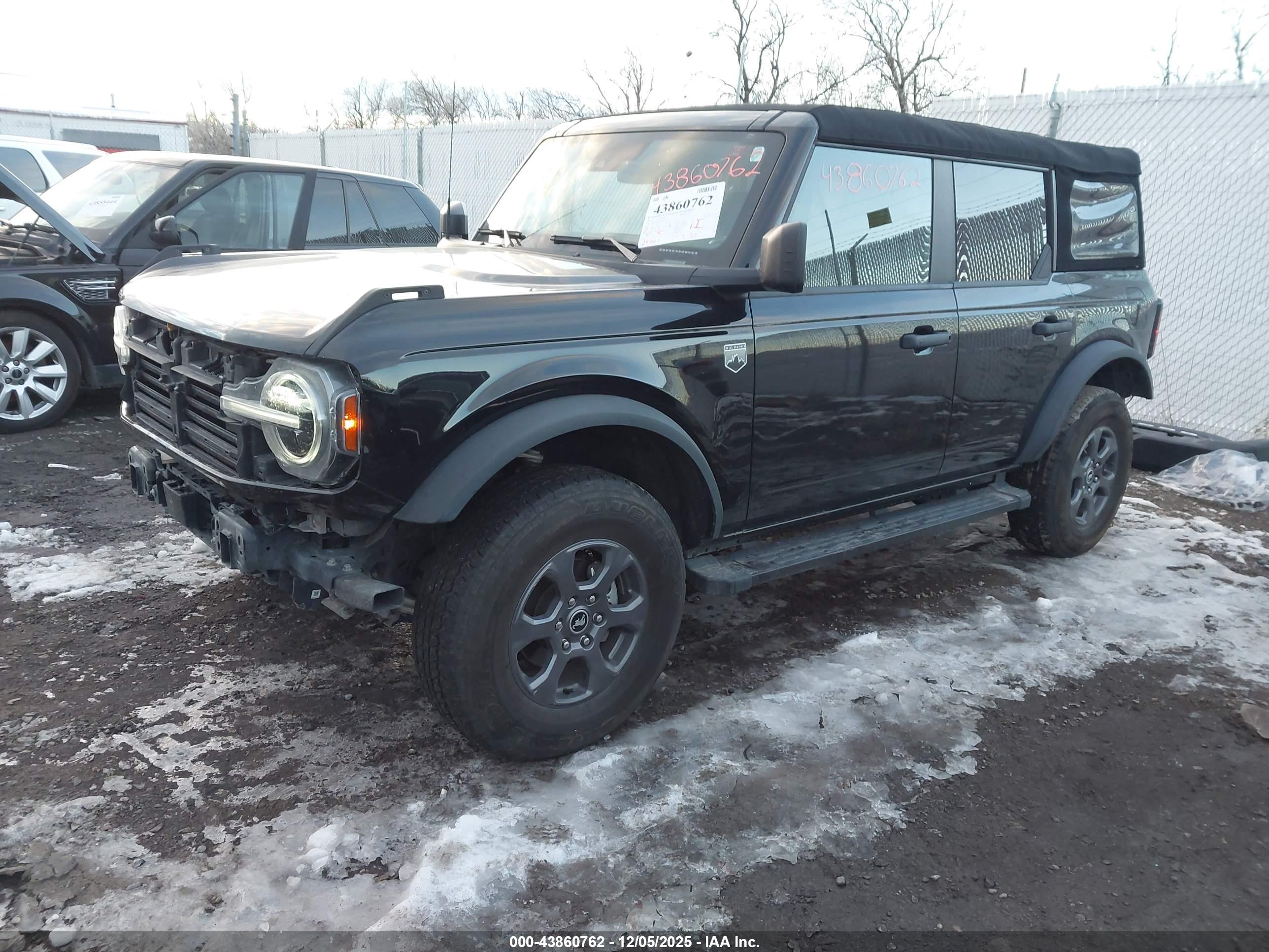 FORD BRONCO image 2
