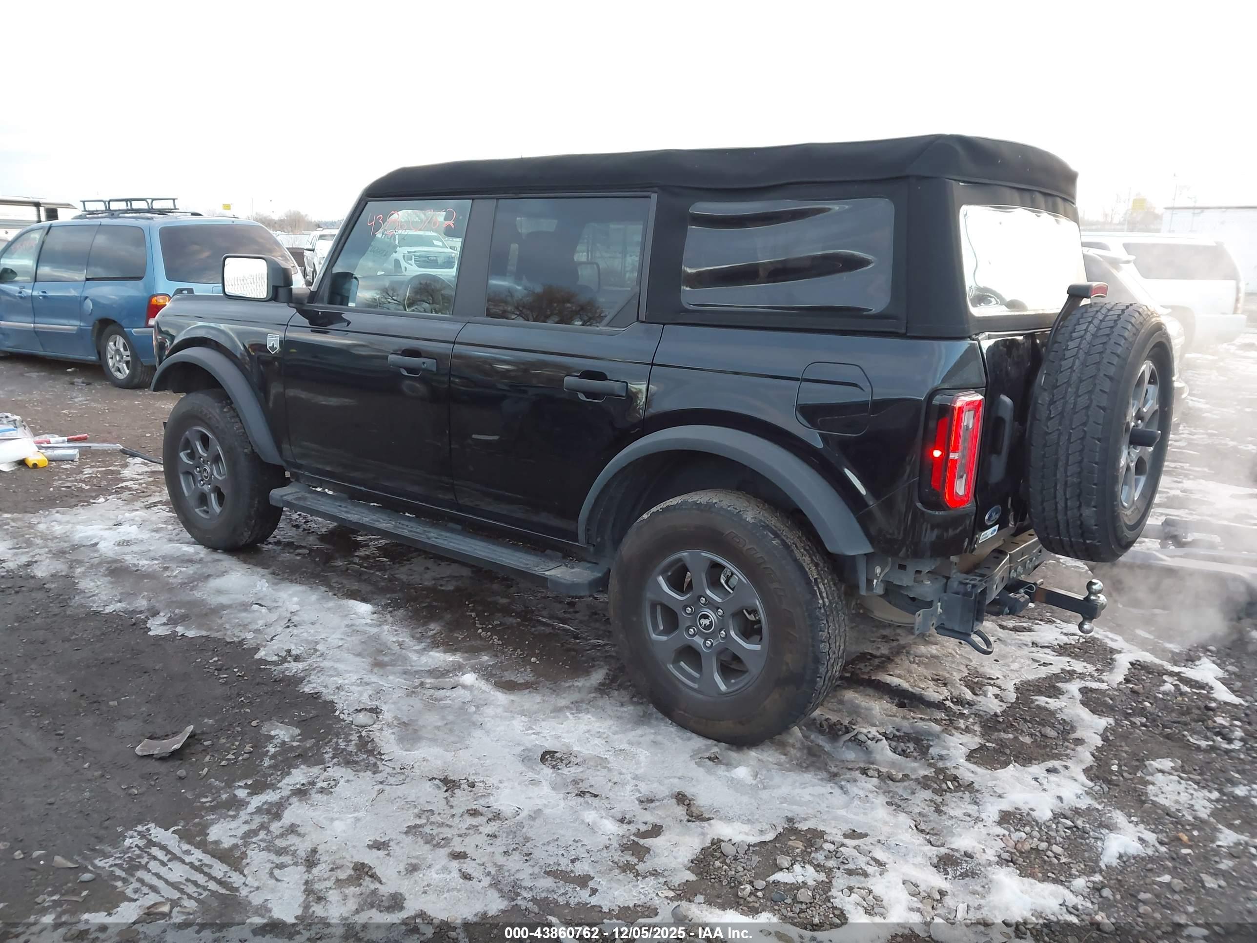 FORD BRONCO image 3