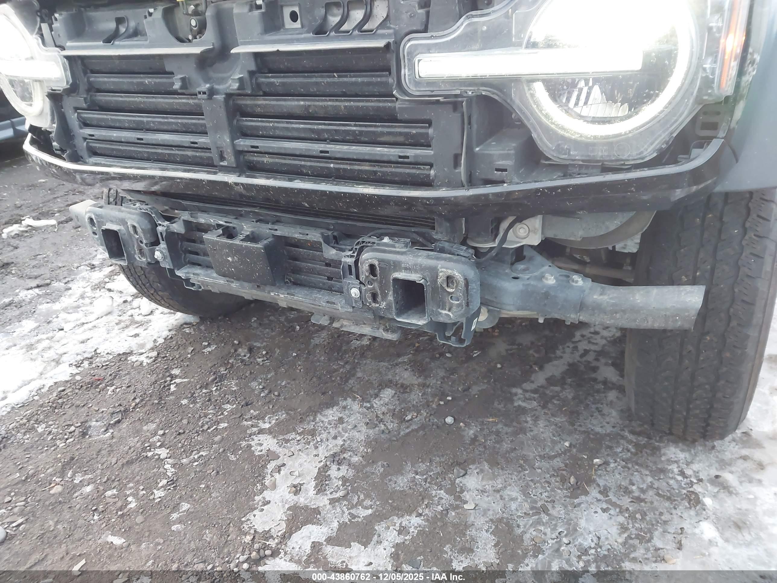 FORD BRONCO image 6