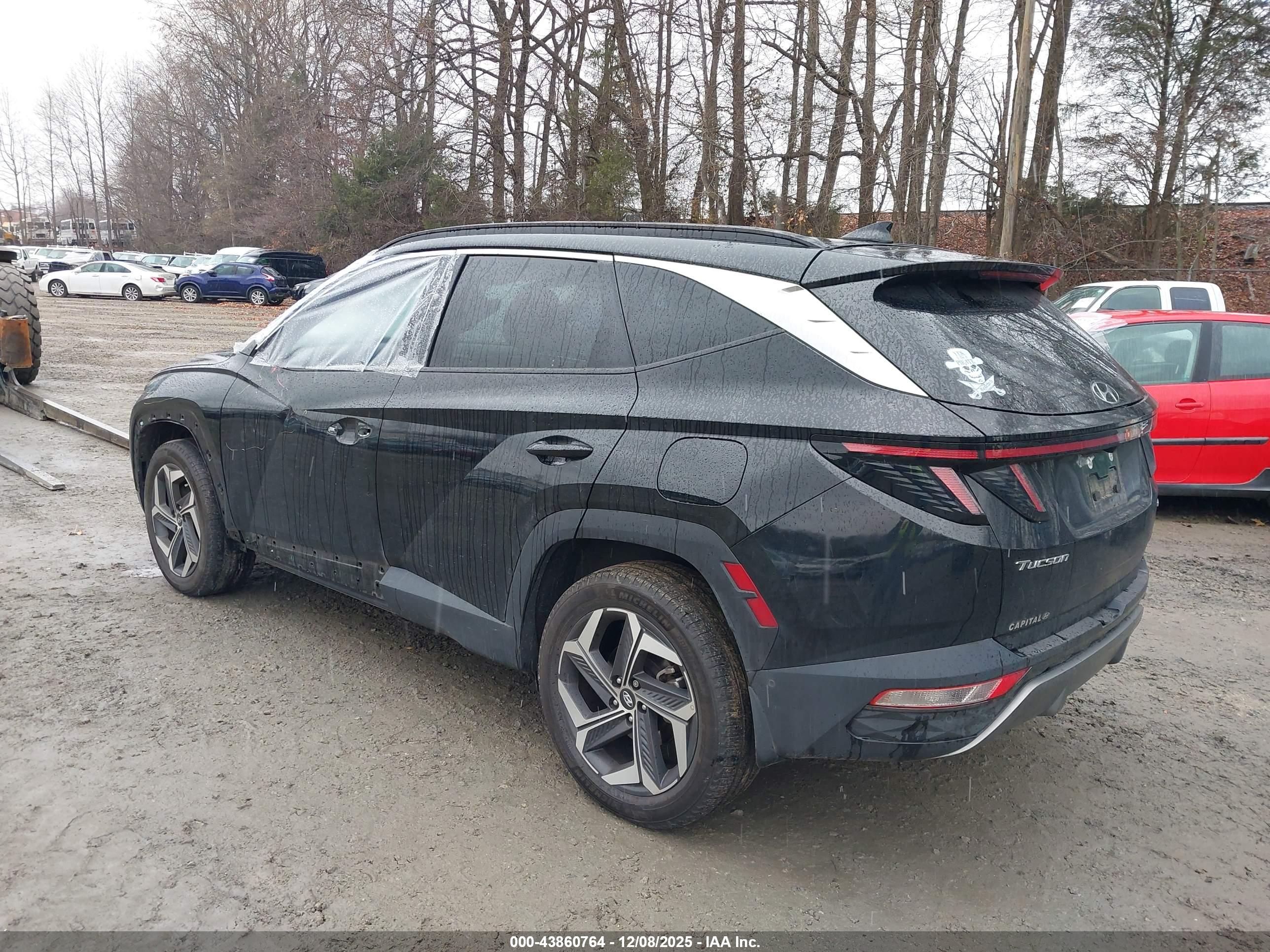 HYUNDAI TUCSON image 3