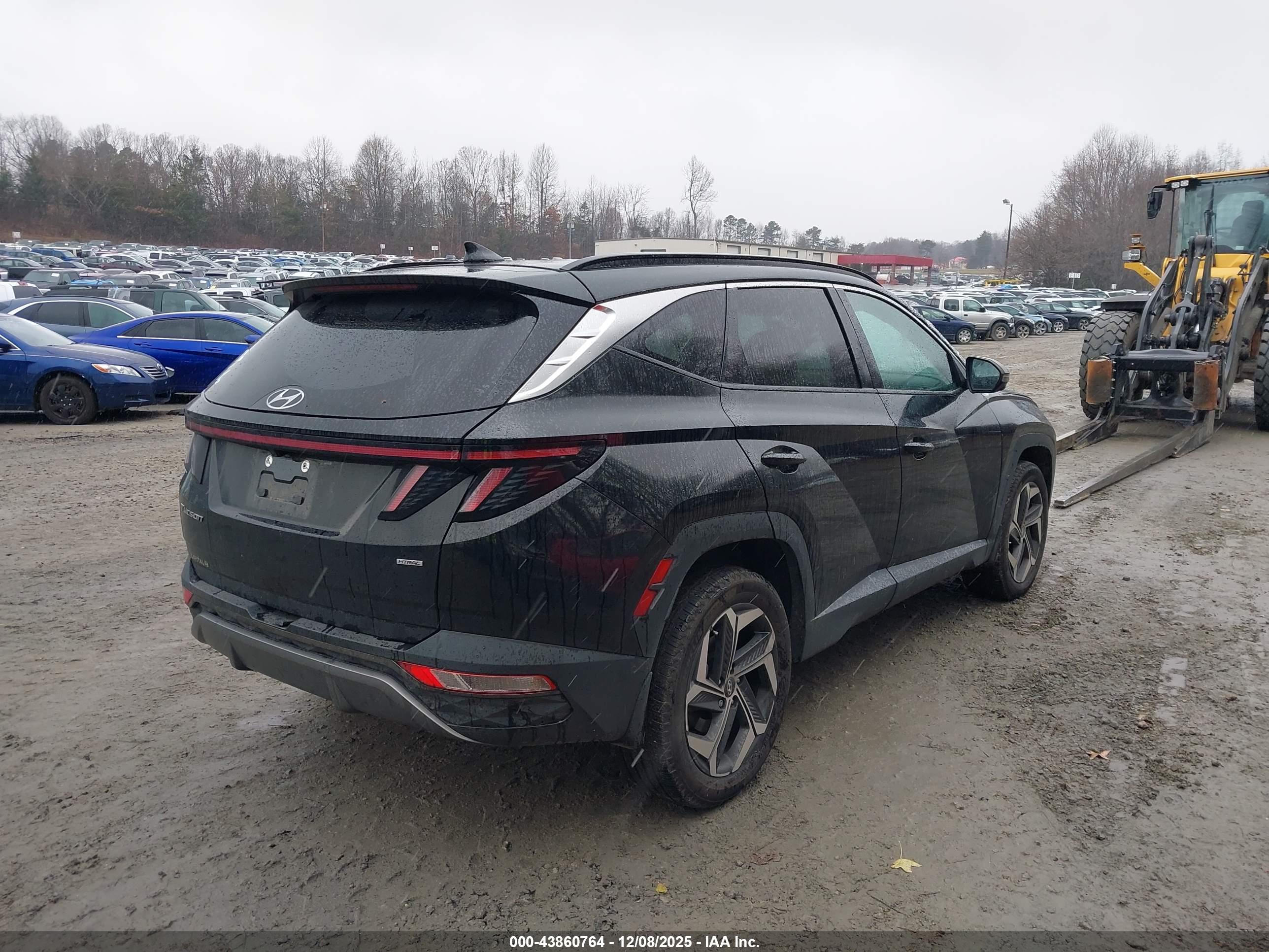 HYUNDAI TUCSON image 4