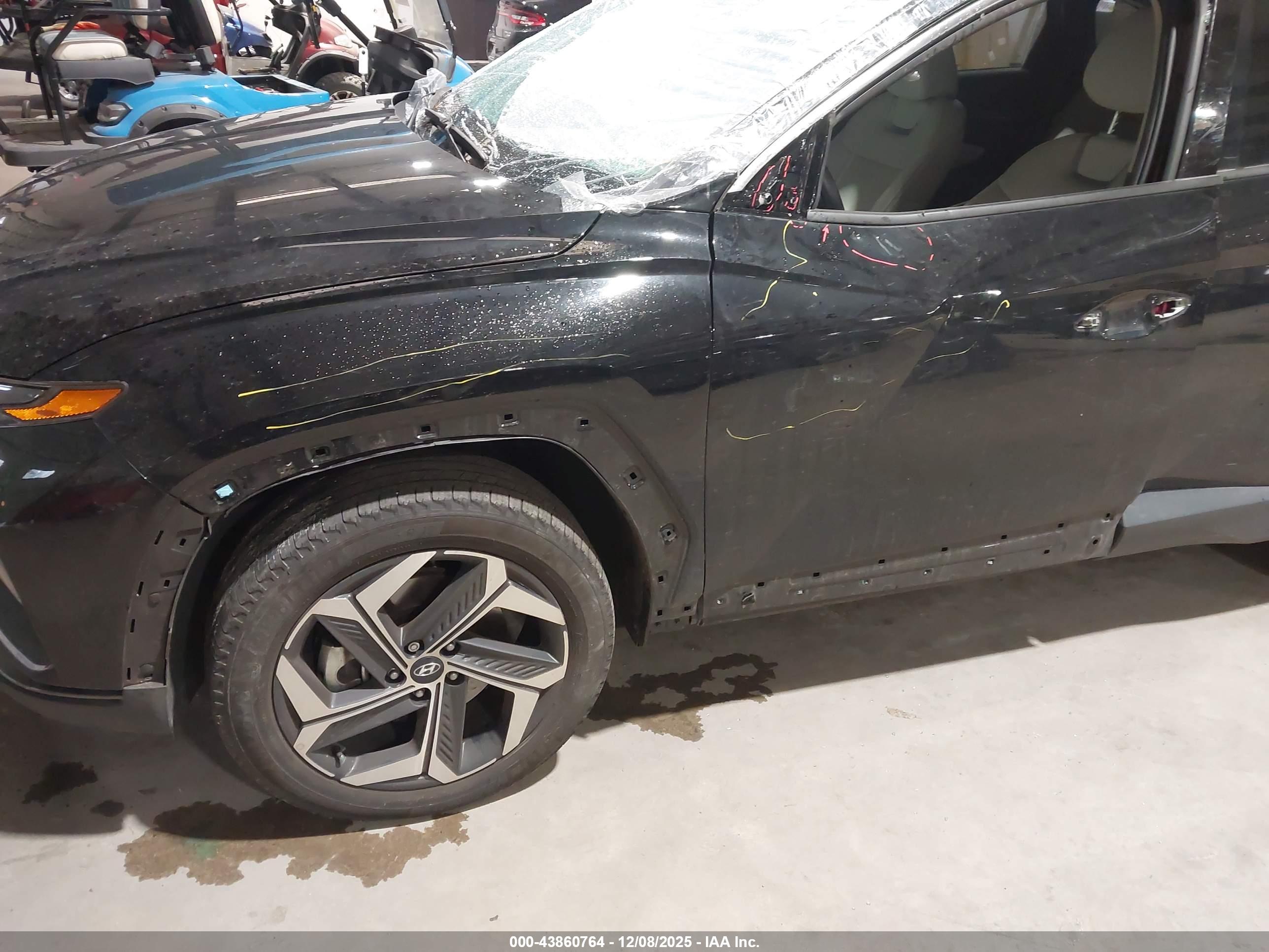 HYUNDAI TUCSON image 6