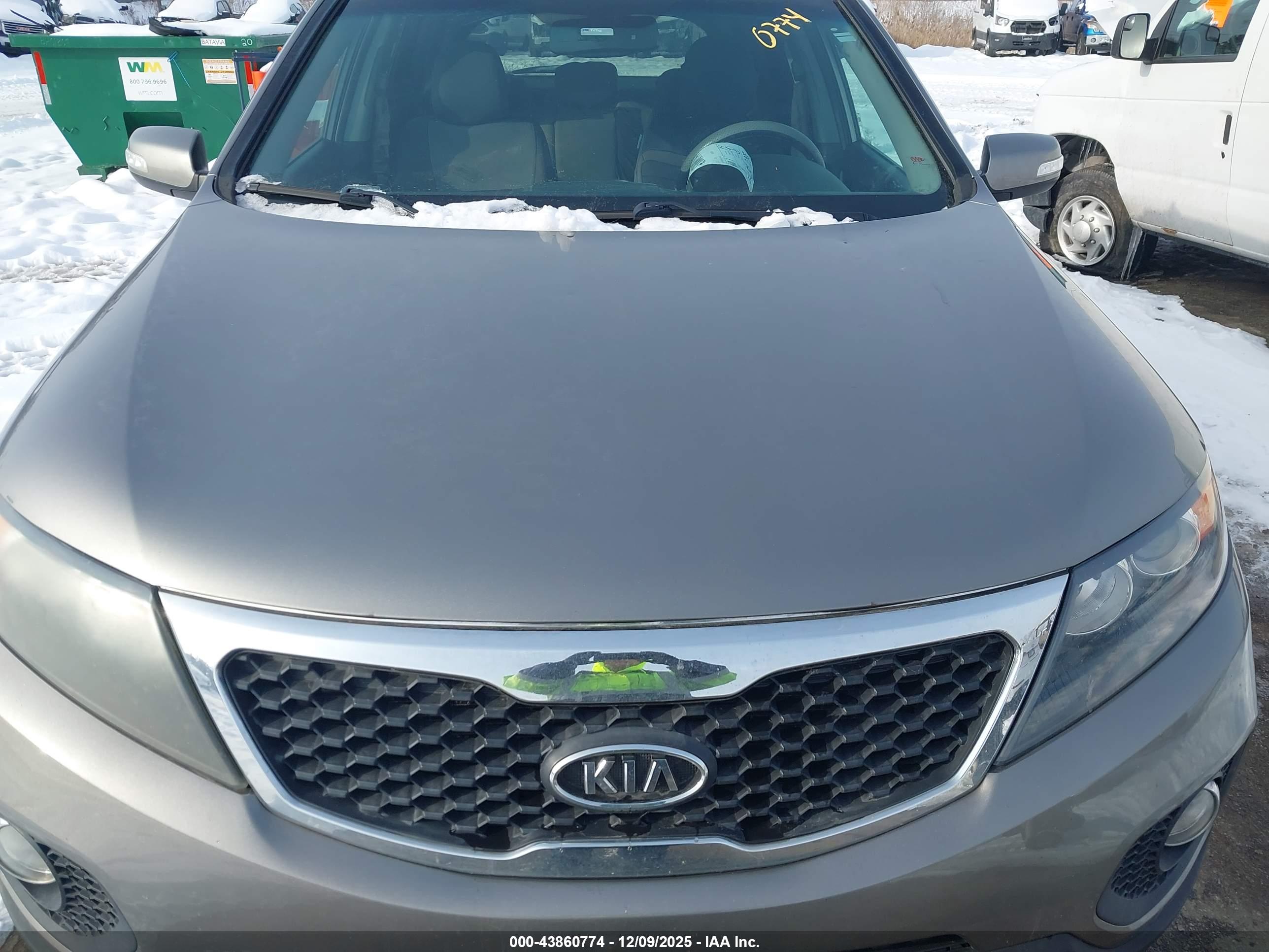 KIA SORENTO image 6
