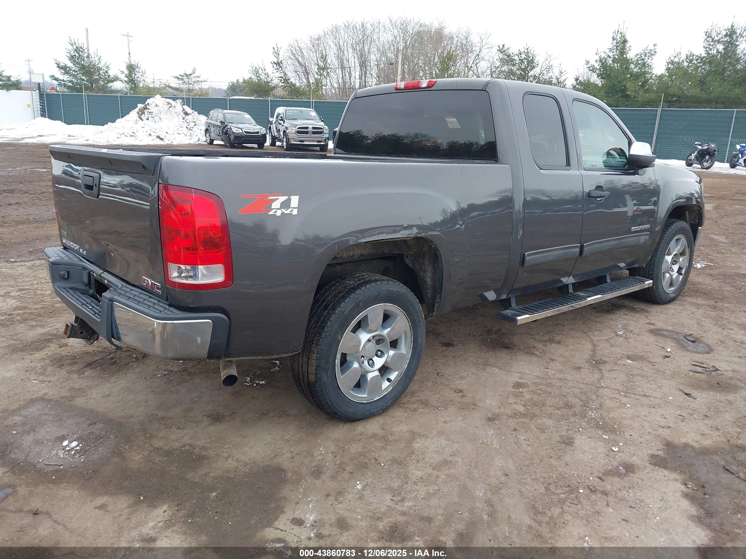GMC SIERRA image 4