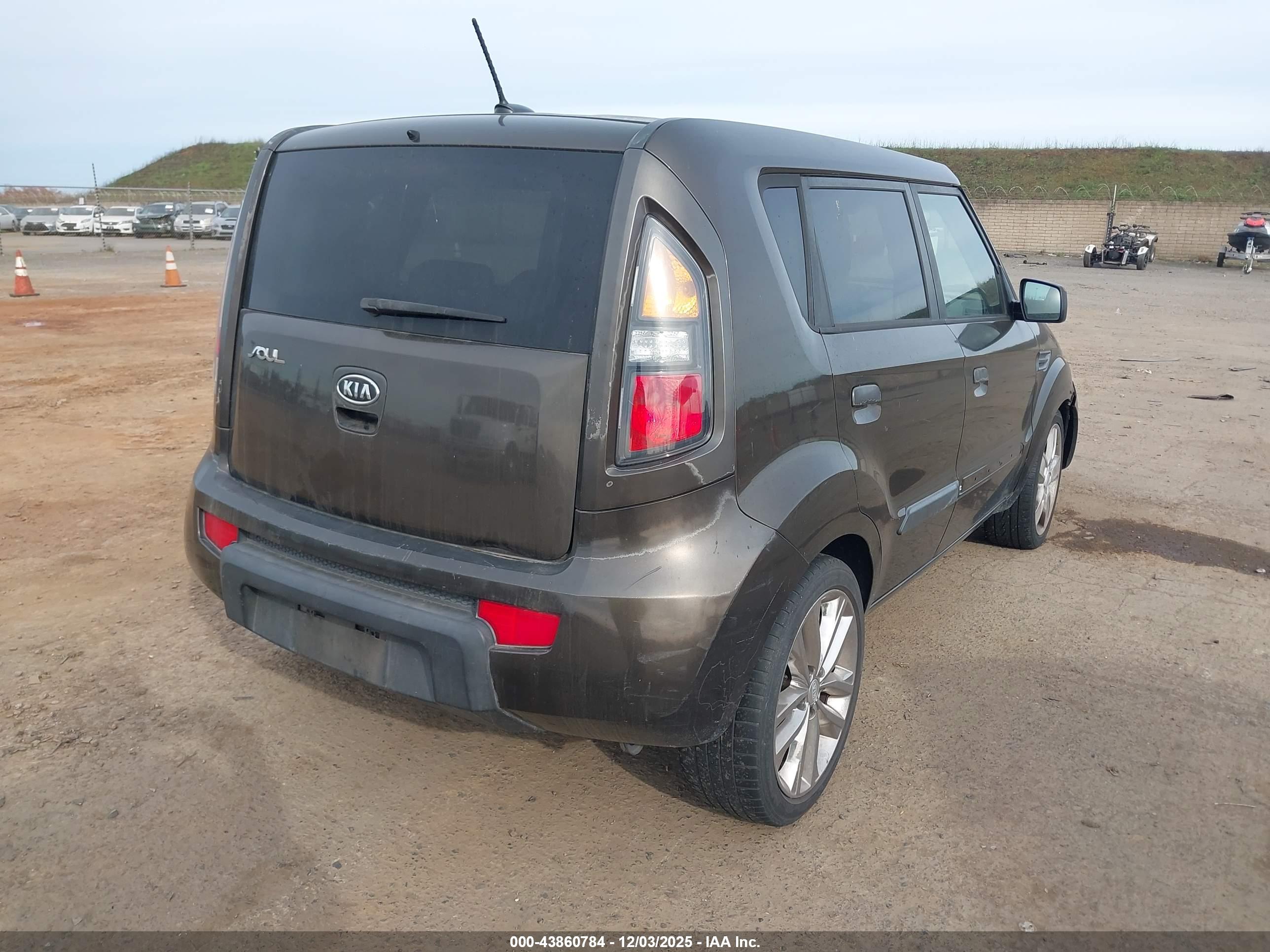 KIA SOUL image 4