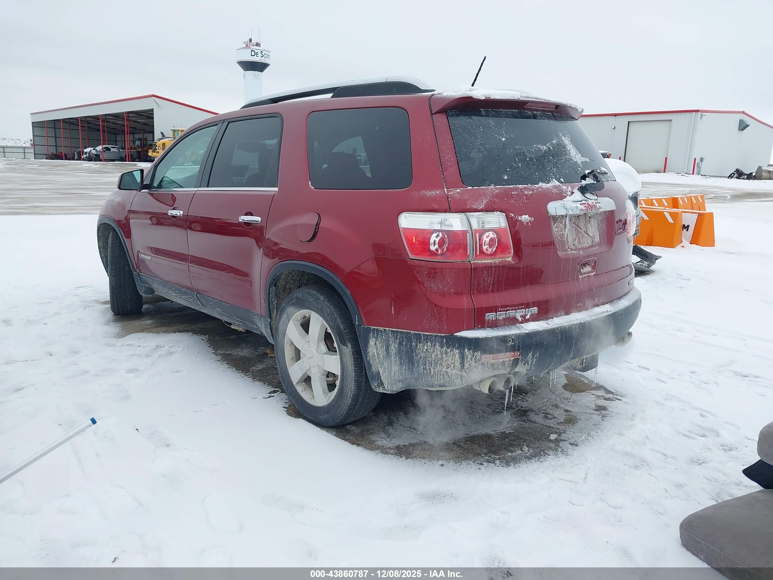 GMC ACADIA image 3