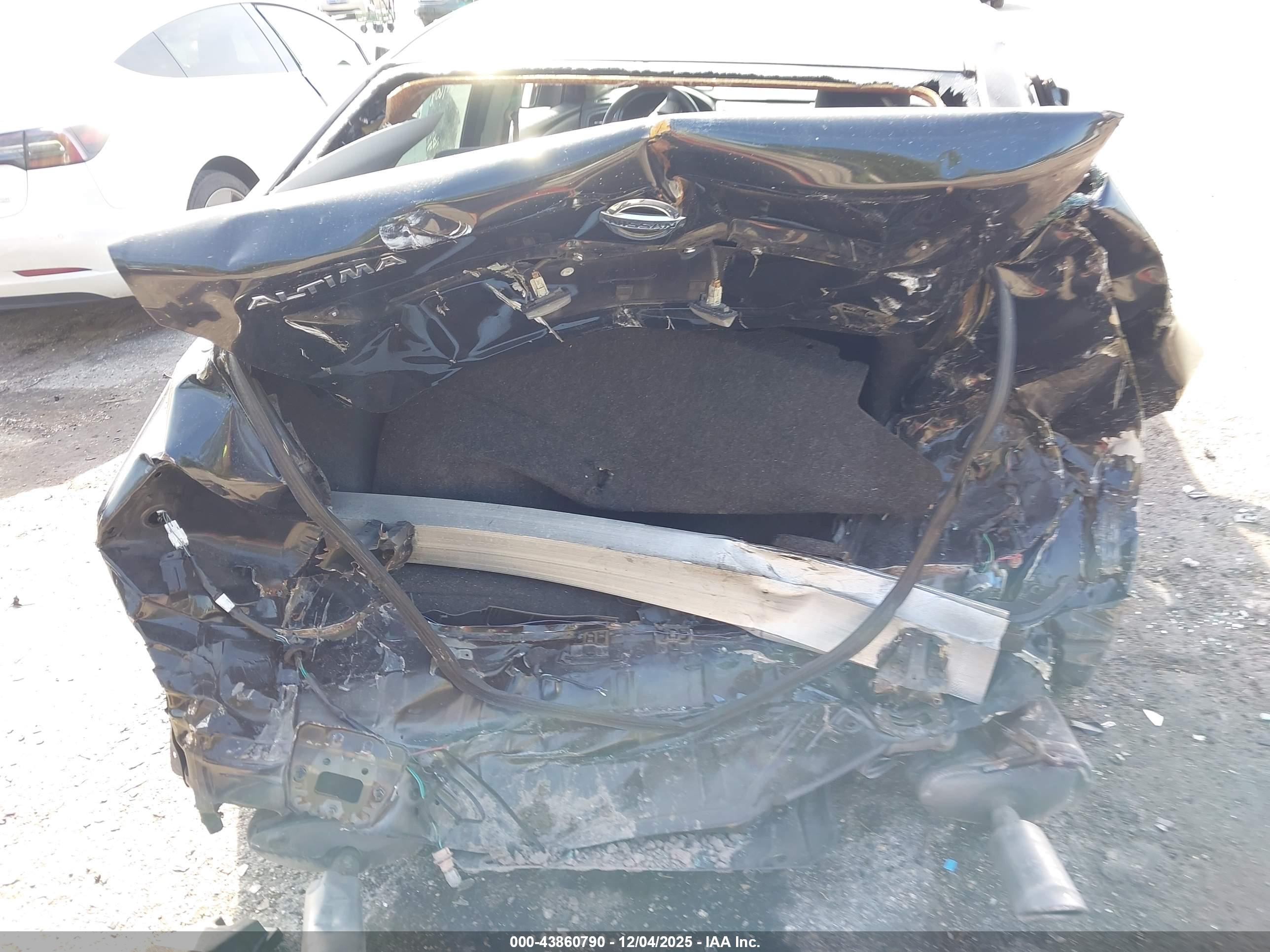 NISSAN ALTIMA image 6