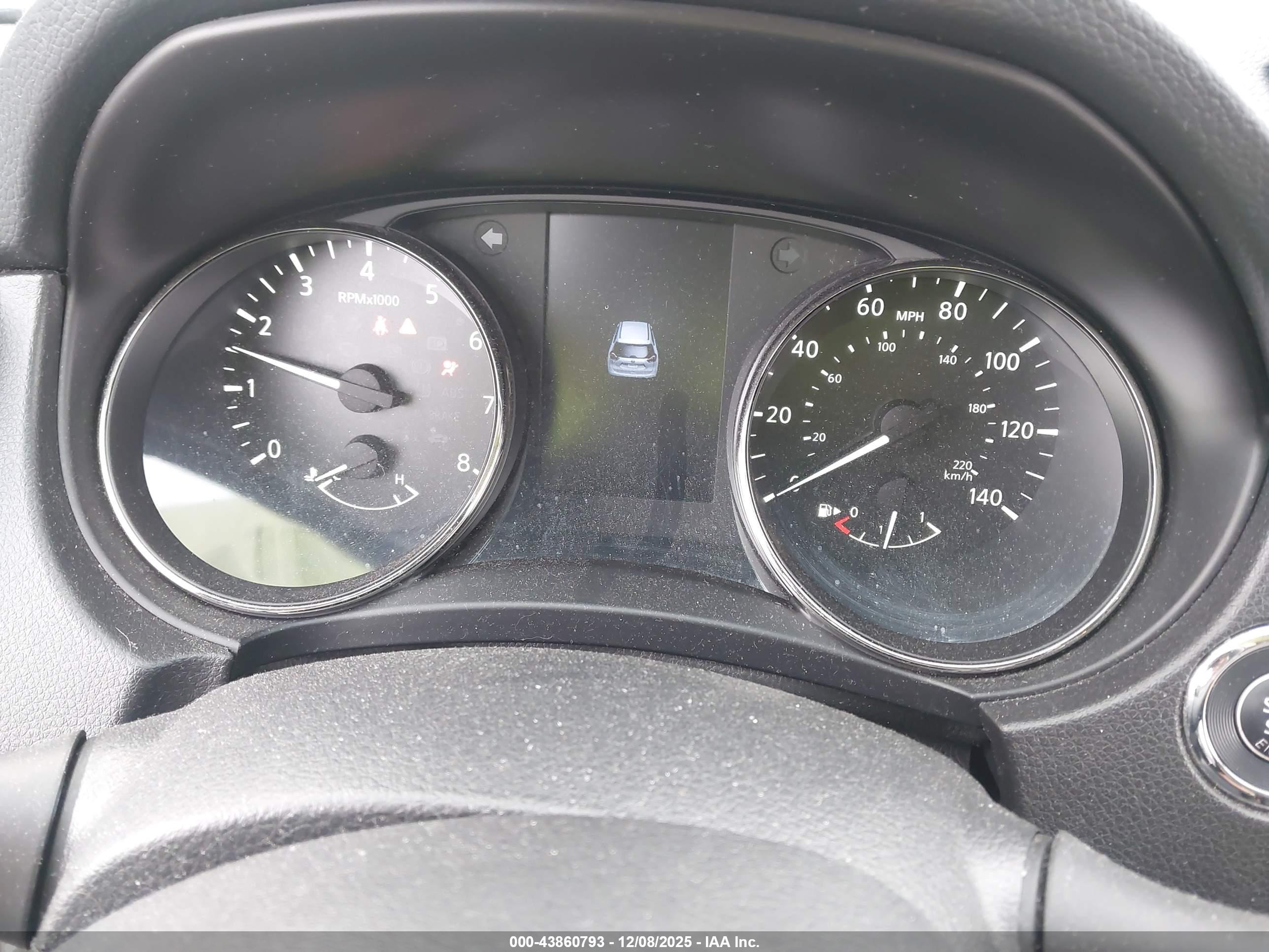 NISSAN ROGUE image 7