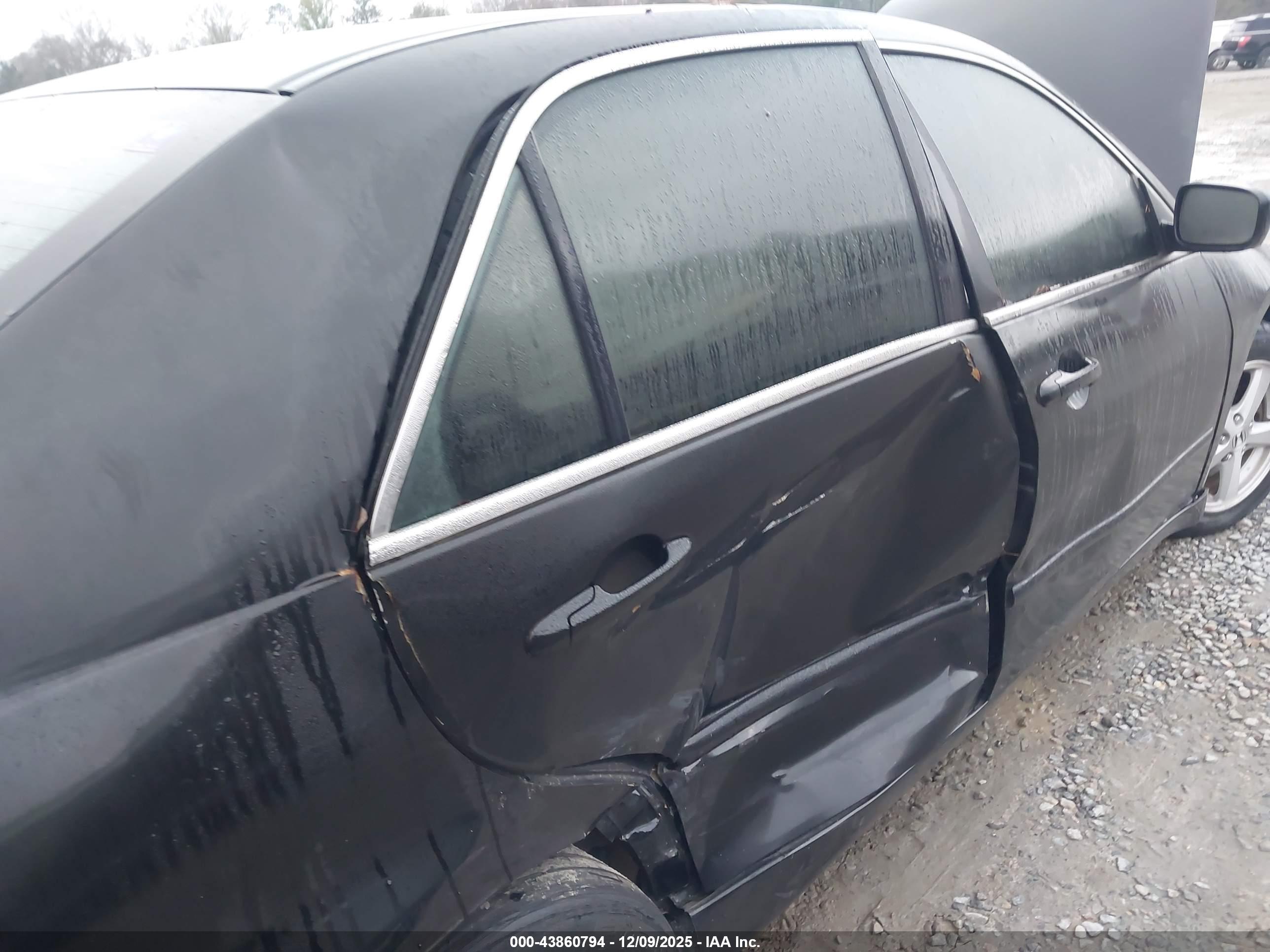 HONDA ACCORD image 6