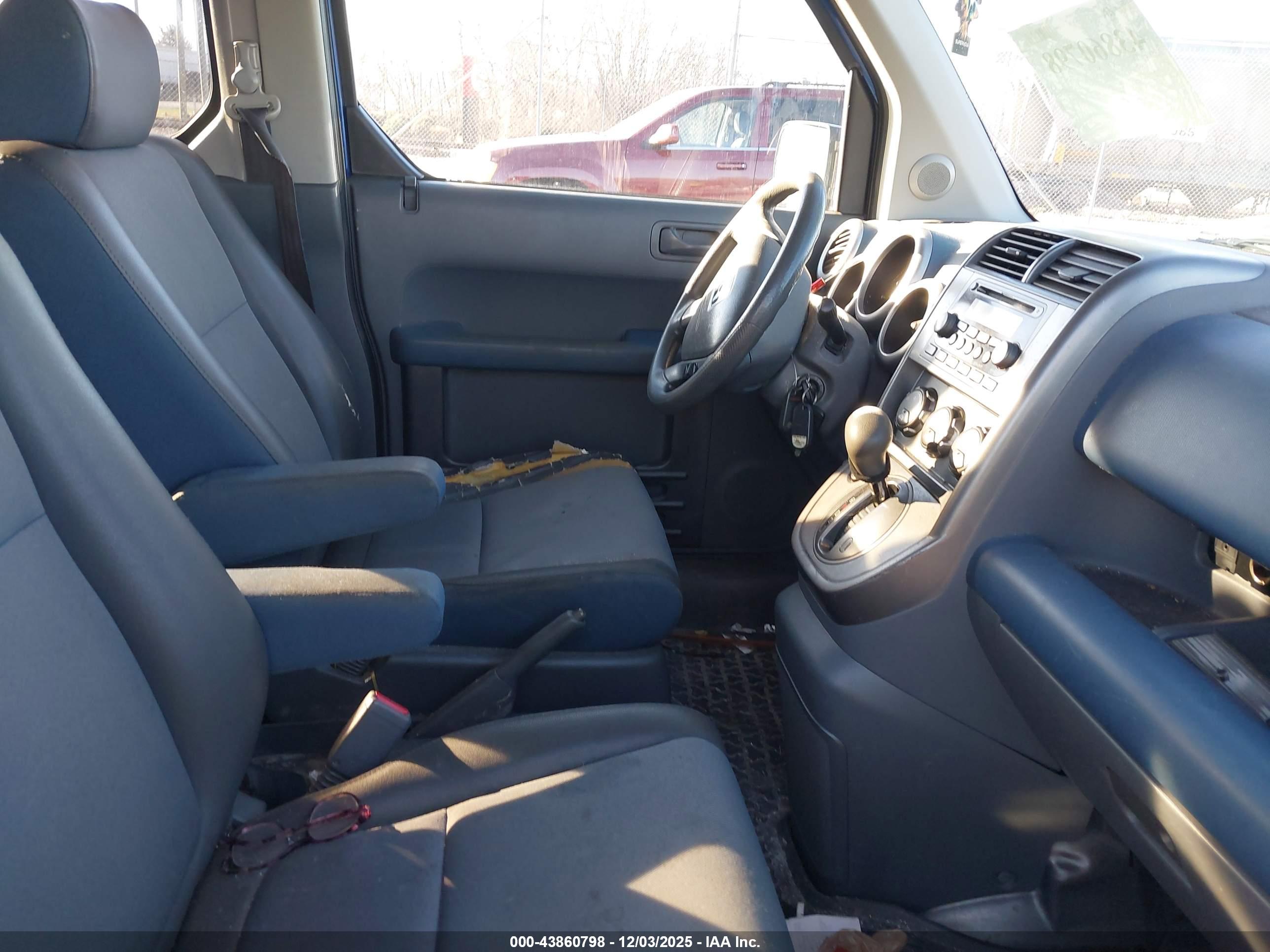HONDA ELEMENT image 5