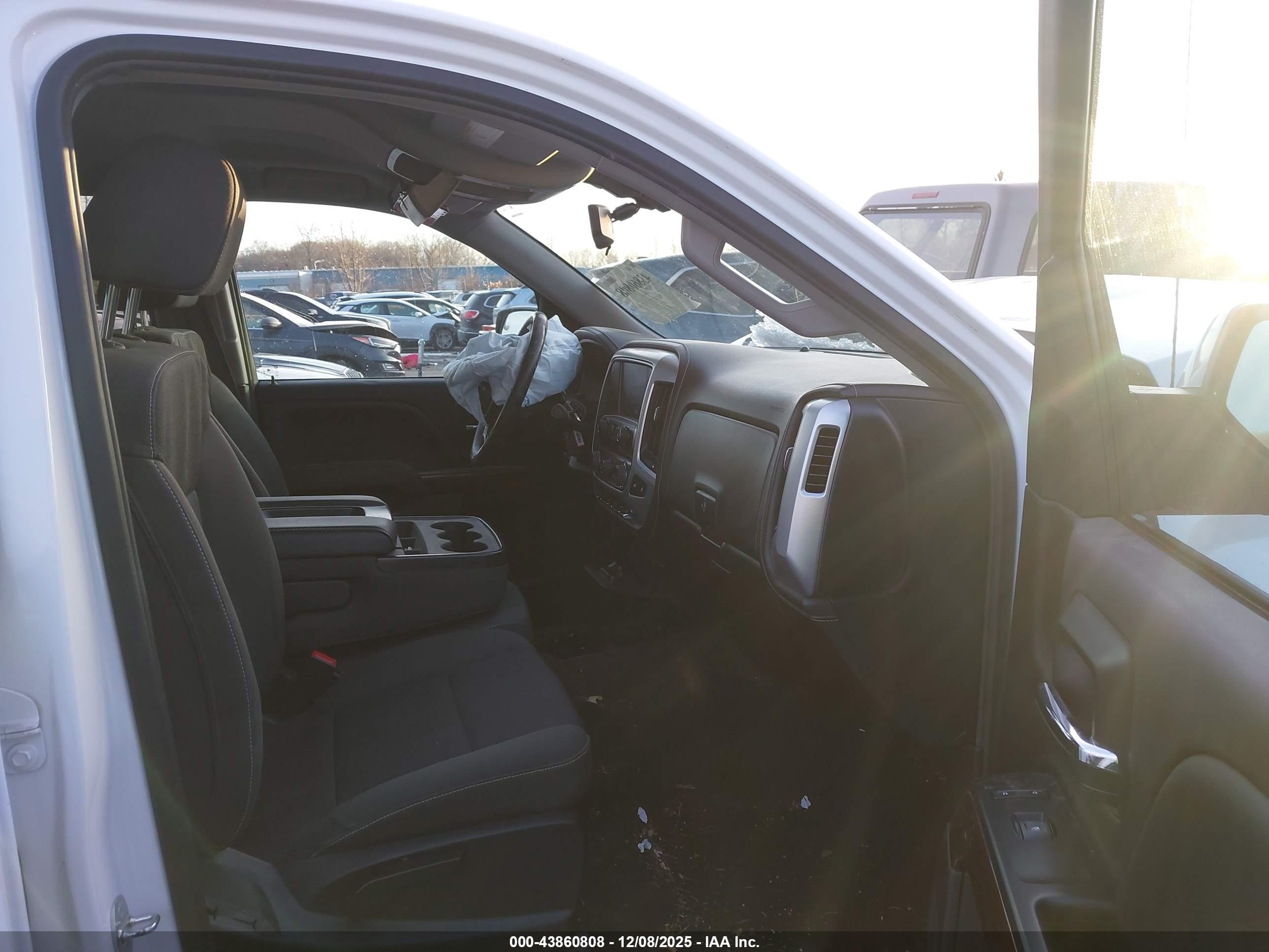 GMC SIERRA image 5