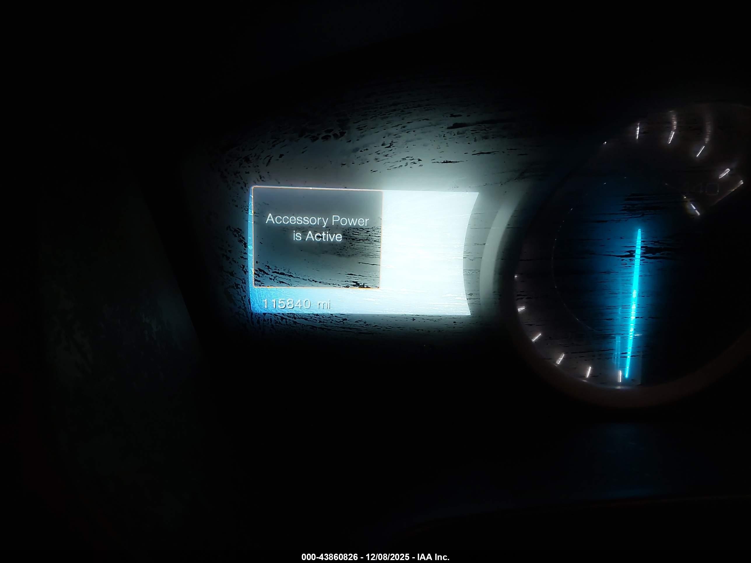 FORD EXPLORER image 7