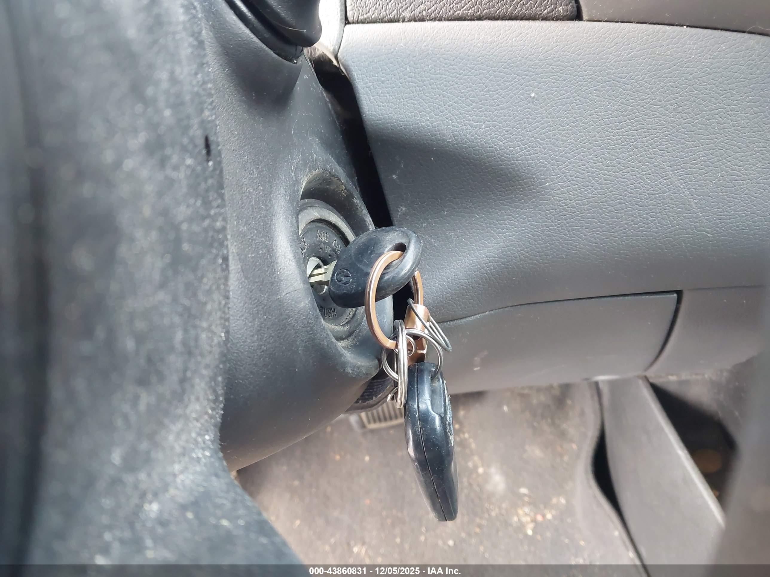 HYUNDAI ELANTRA image 11