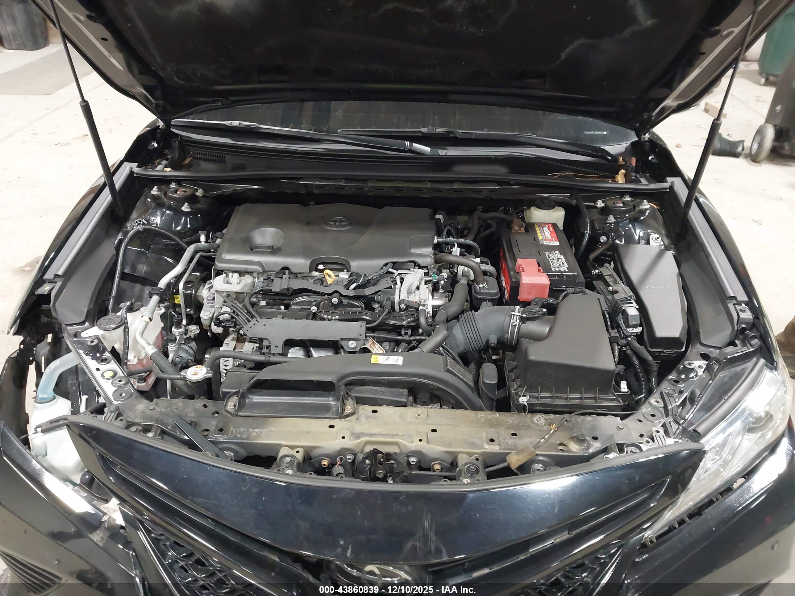 TOYOTA CAMRY image 10