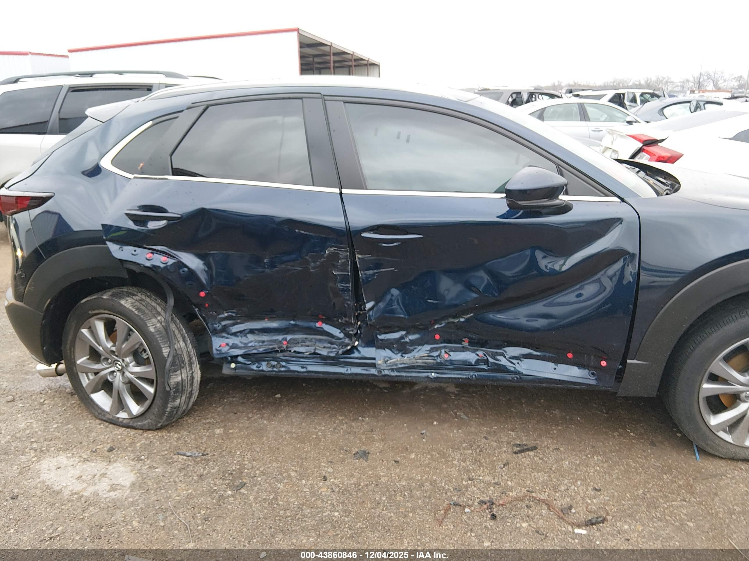 MAZDA CX-30 image 6