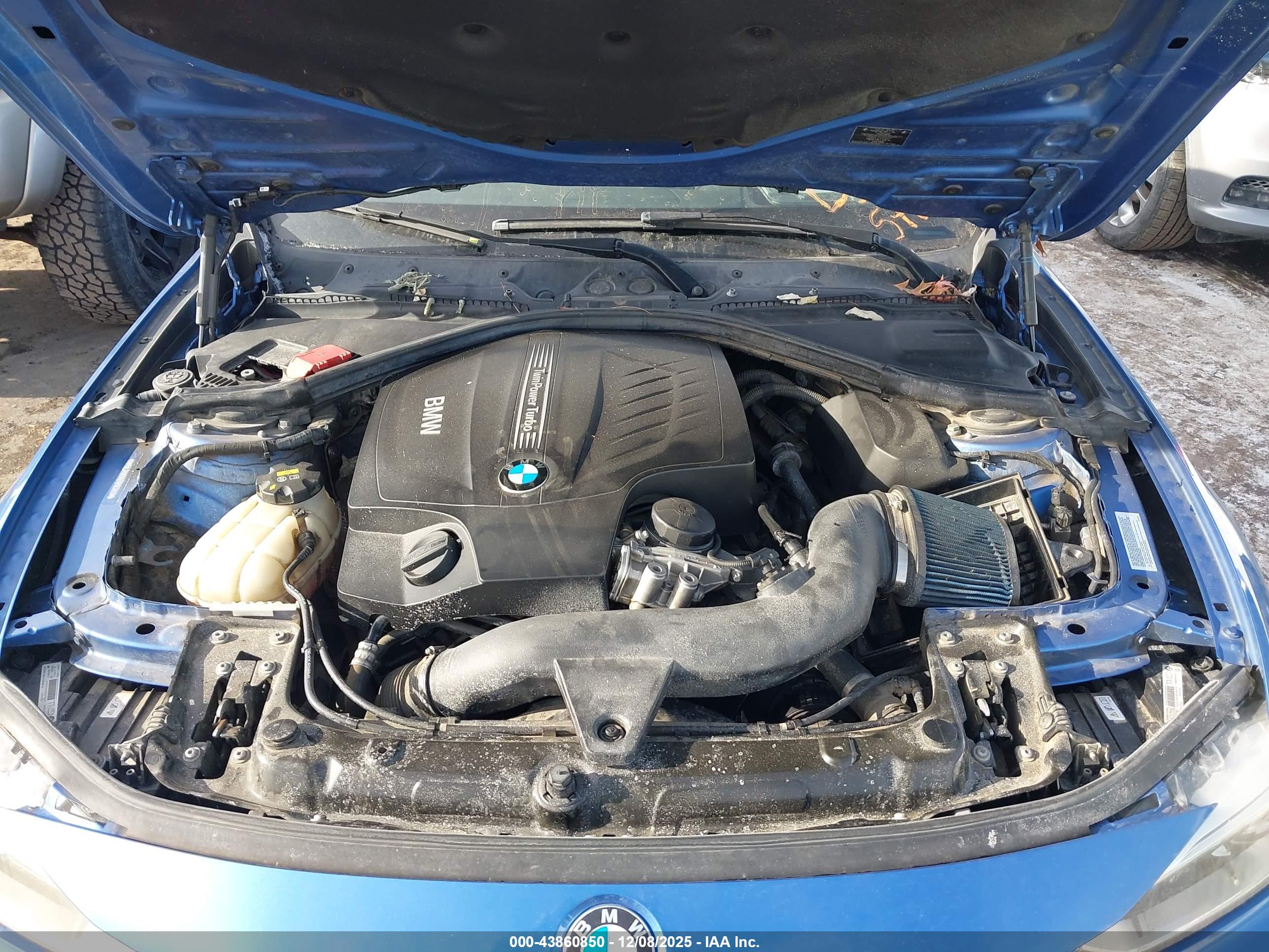 BMW 335I image 10