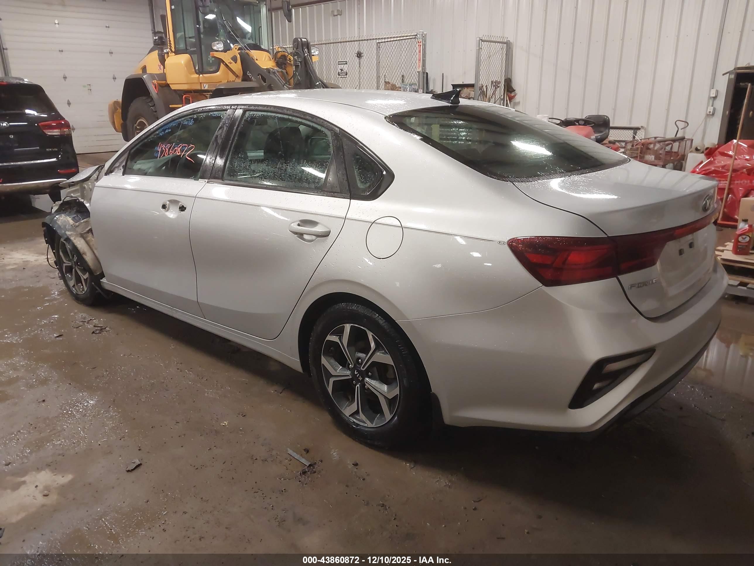 KIA FORTE image 3