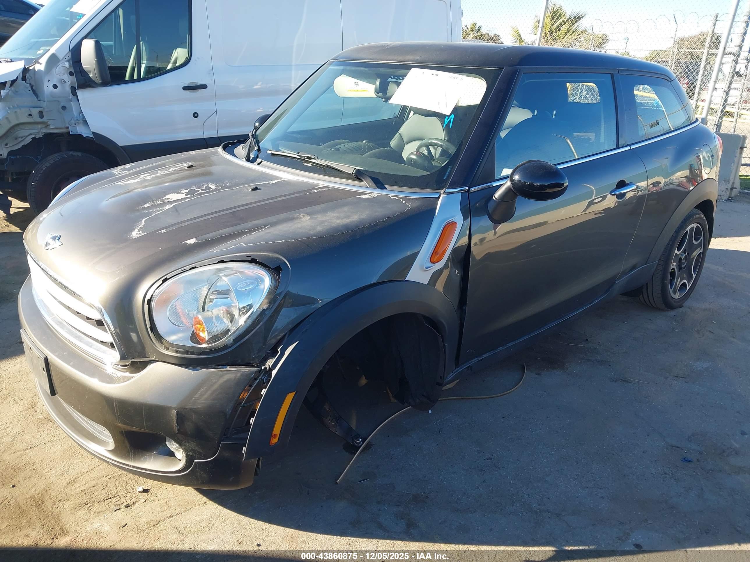 MINI PACEMAN image 2