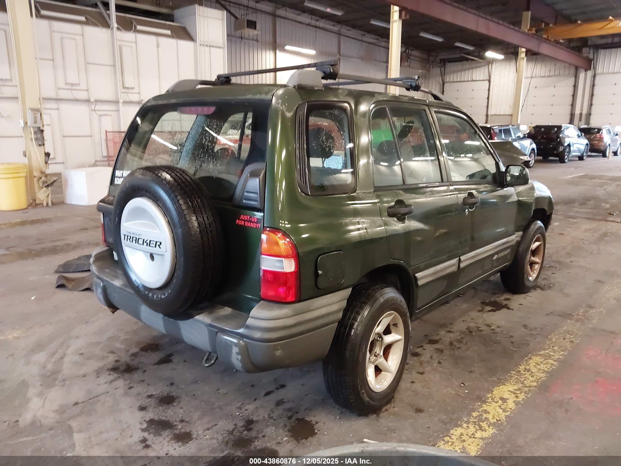 CHEVROLET TRACKER image 4
