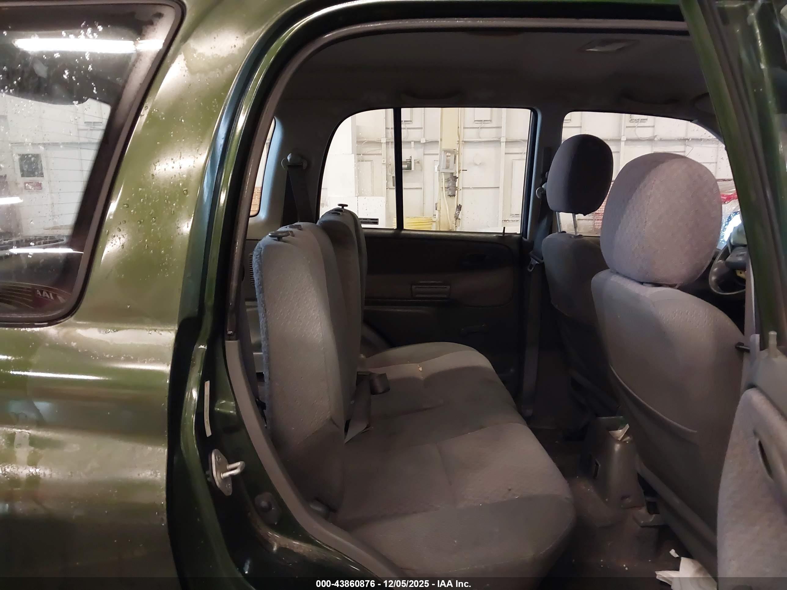 CHEVROLET TRACKER image 8