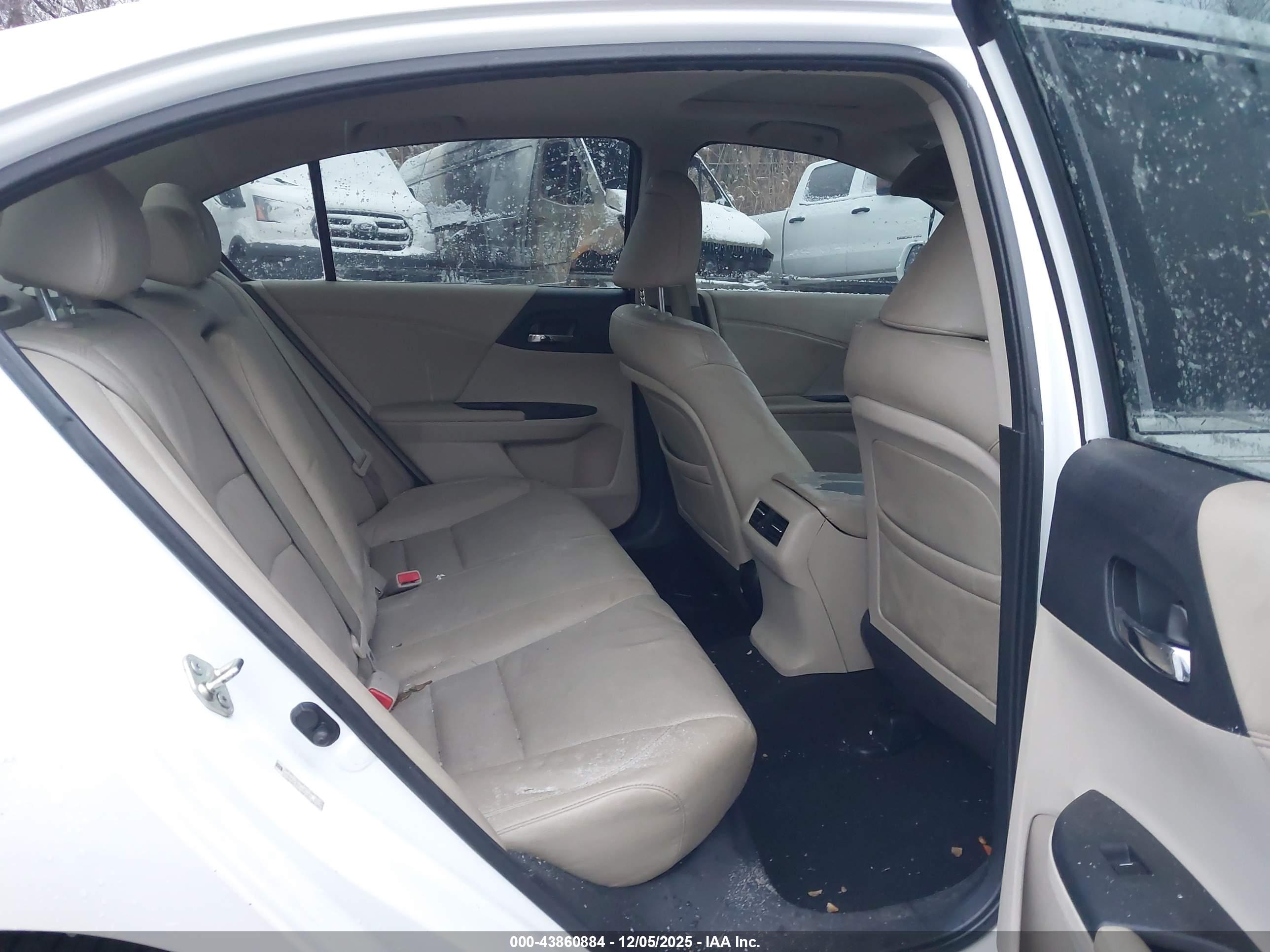HONDA ACCORD image 8