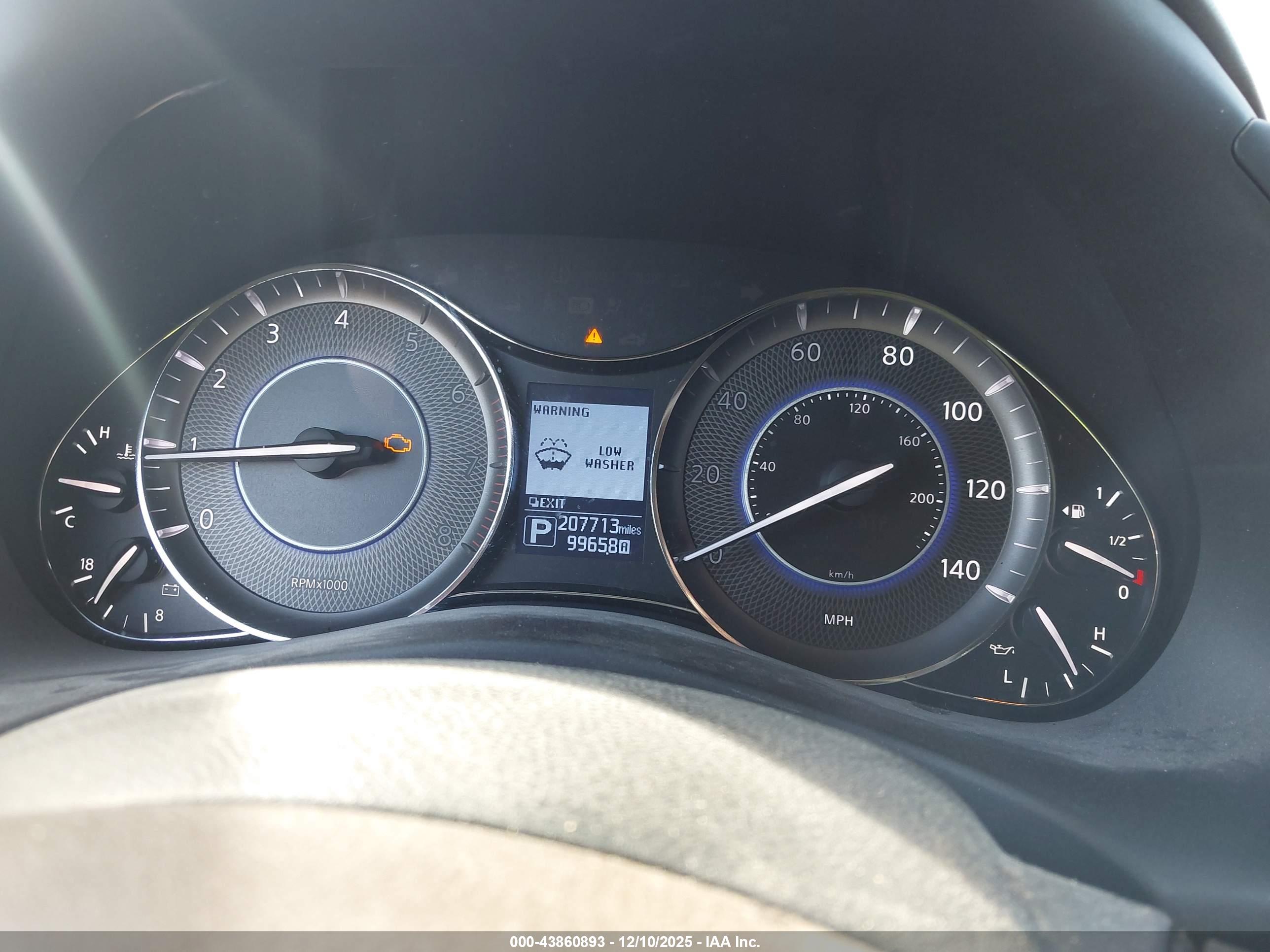 INFINITI QX80 image 7