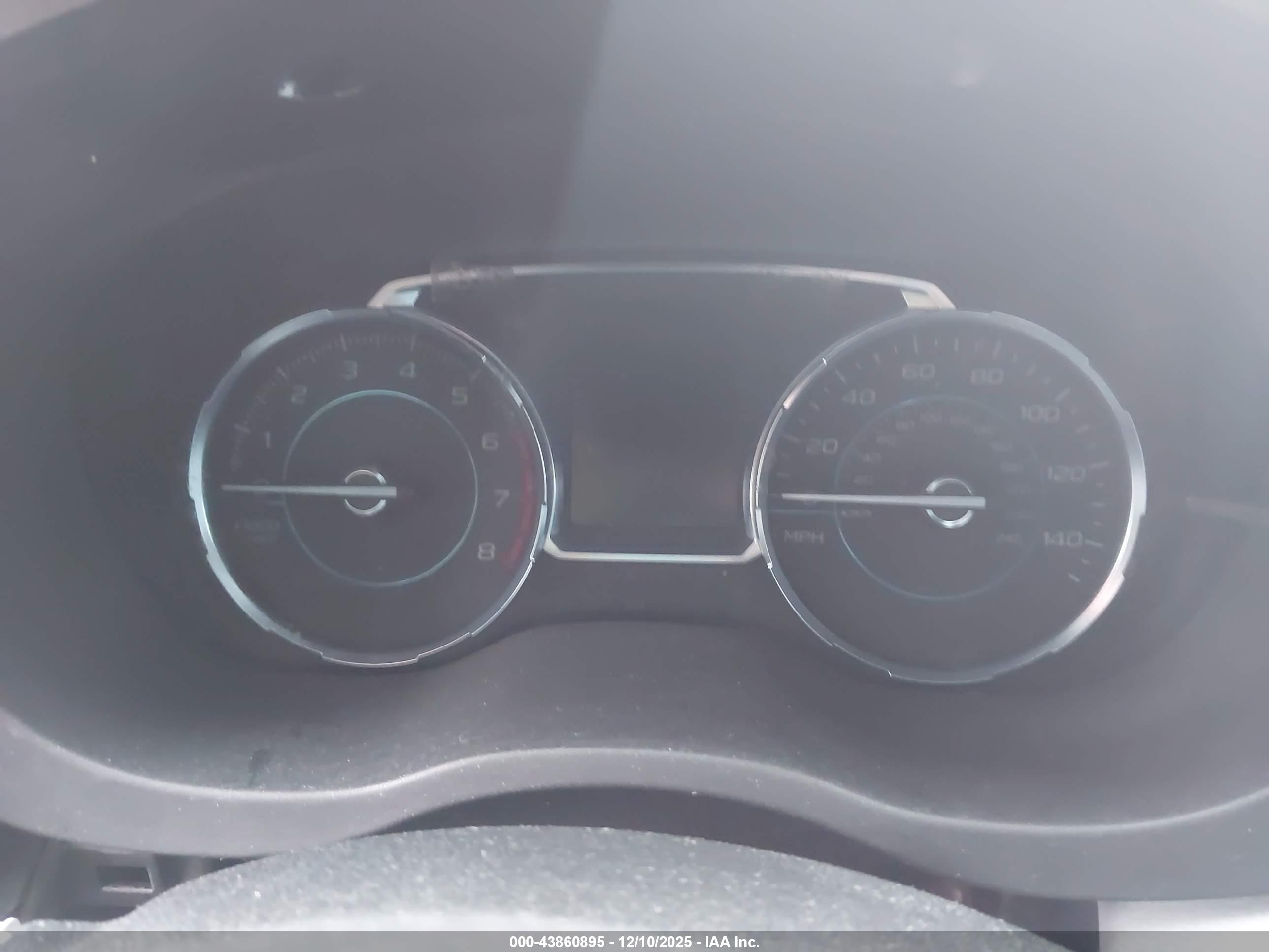 SUBARU FORESTER image 7