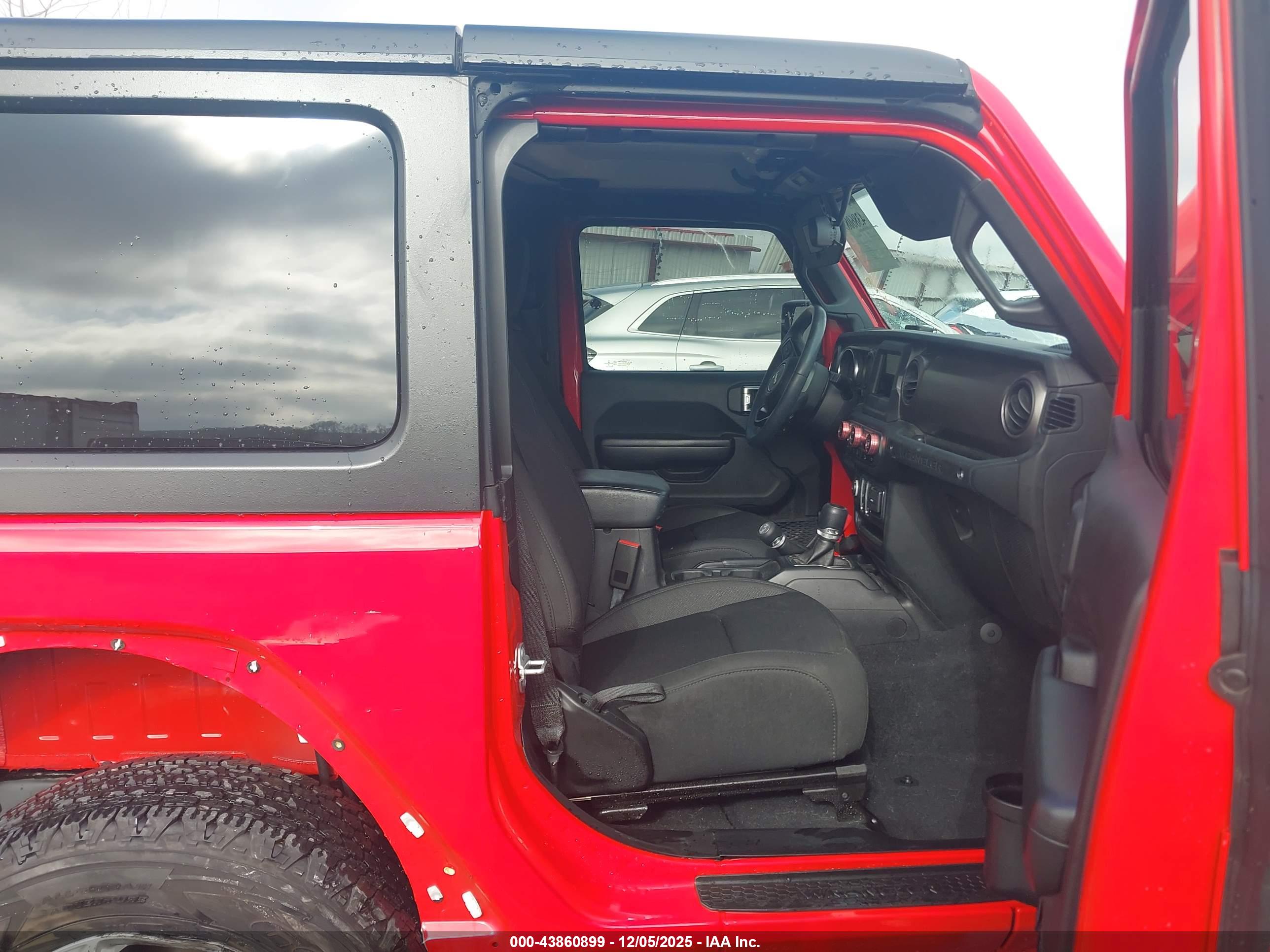 JEEP WRANGLER image 5