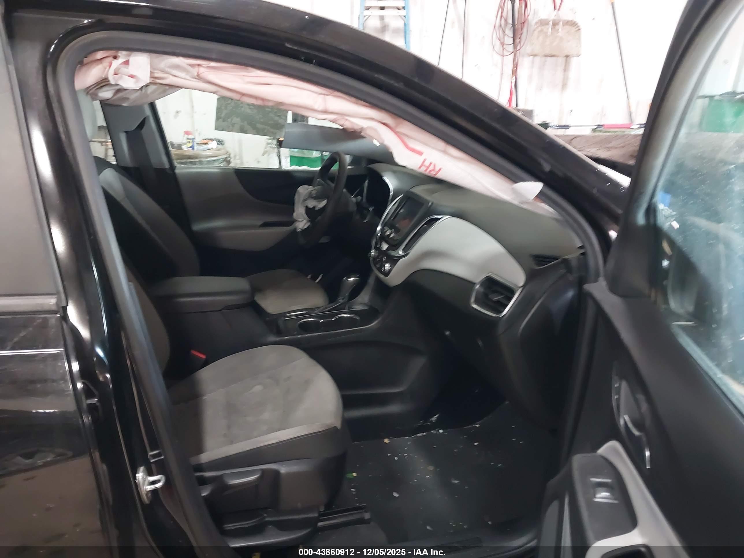 CHEVROLET EQUINOX image 5