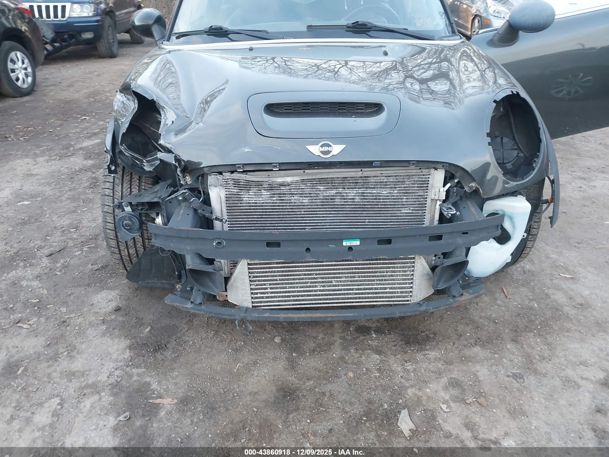 MINI COOPER image 6