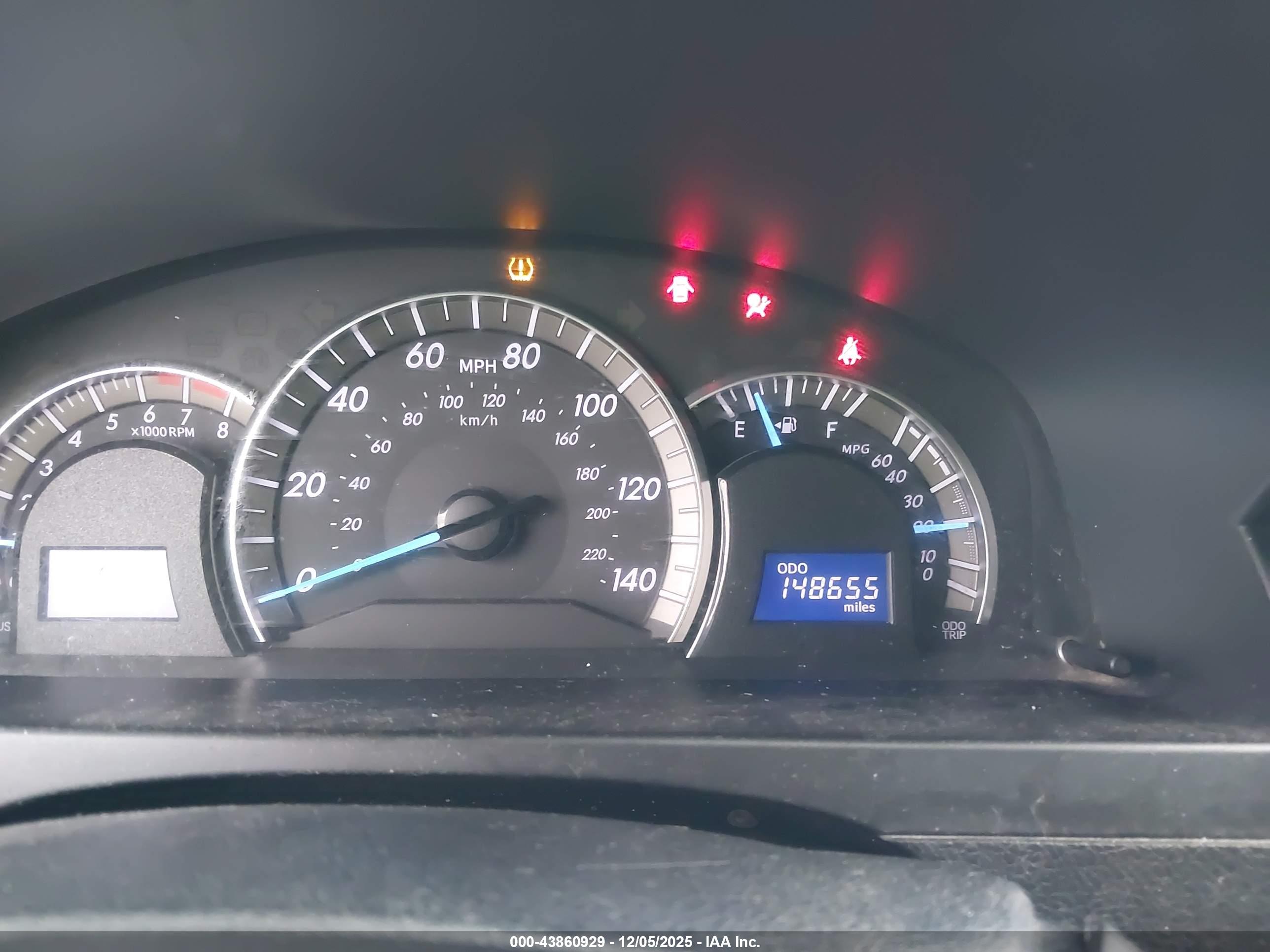 TOYOTA CAMRY image 7