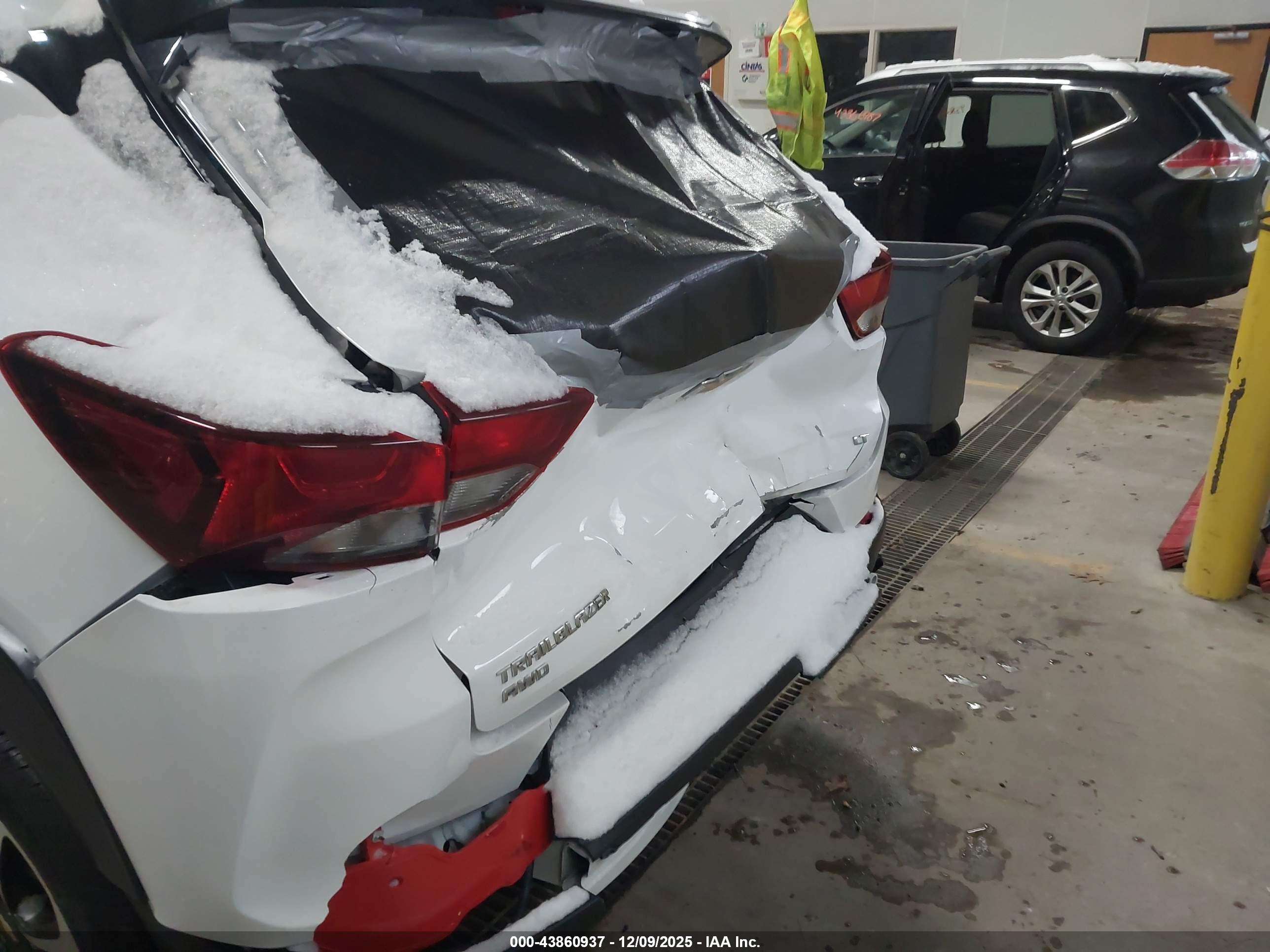 CHEVROLET TRAILBLAZER image 6
