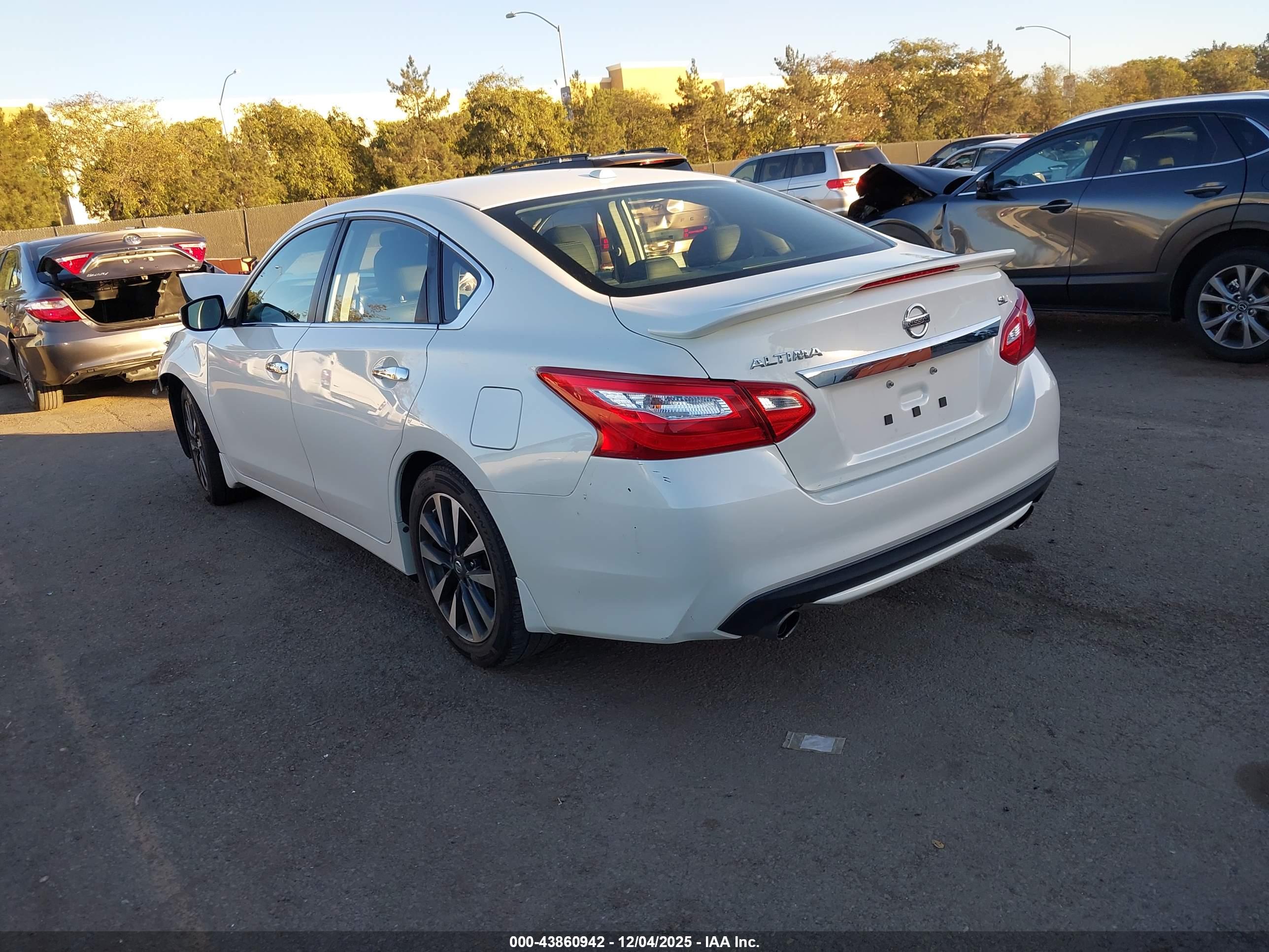 NISSAN ALTIMA image 3