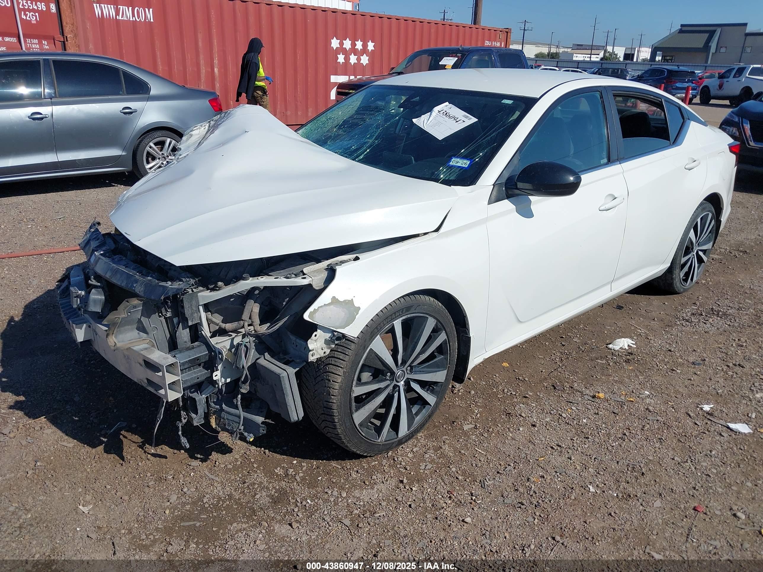 NISSAN ALTIMA image 2