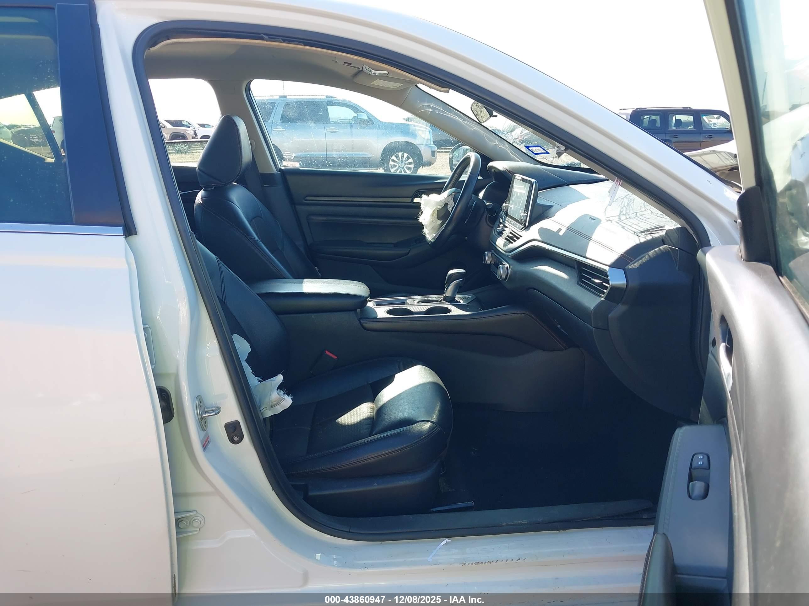NISSAN ALTIMA image 5
