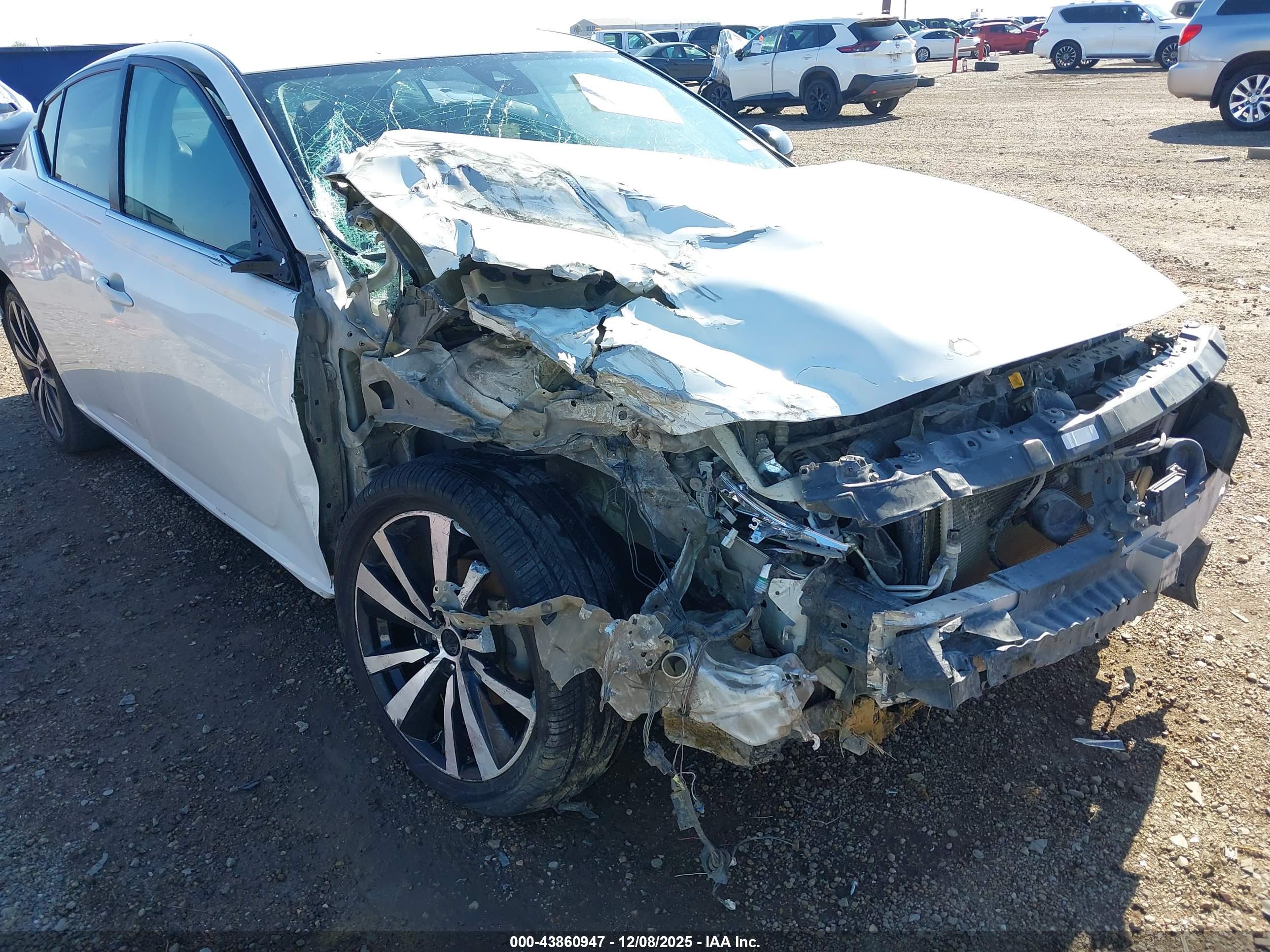 NISSAN ALTIMA image 6