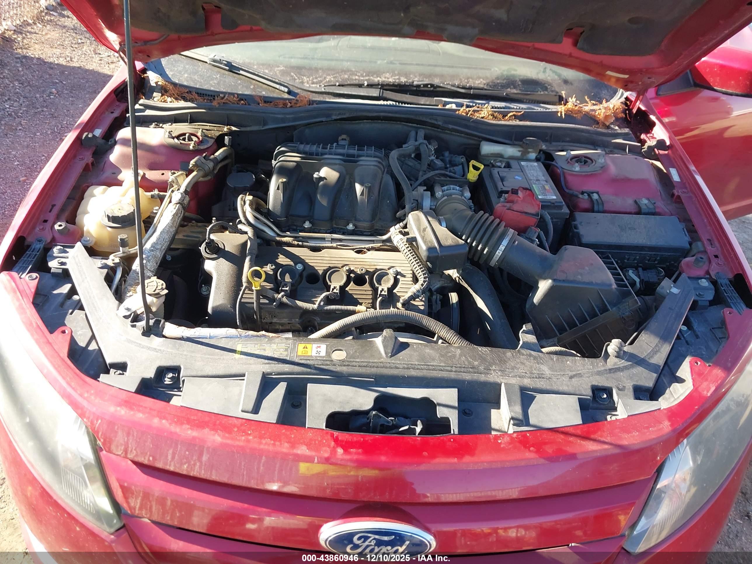 FORD FUSION image 10
