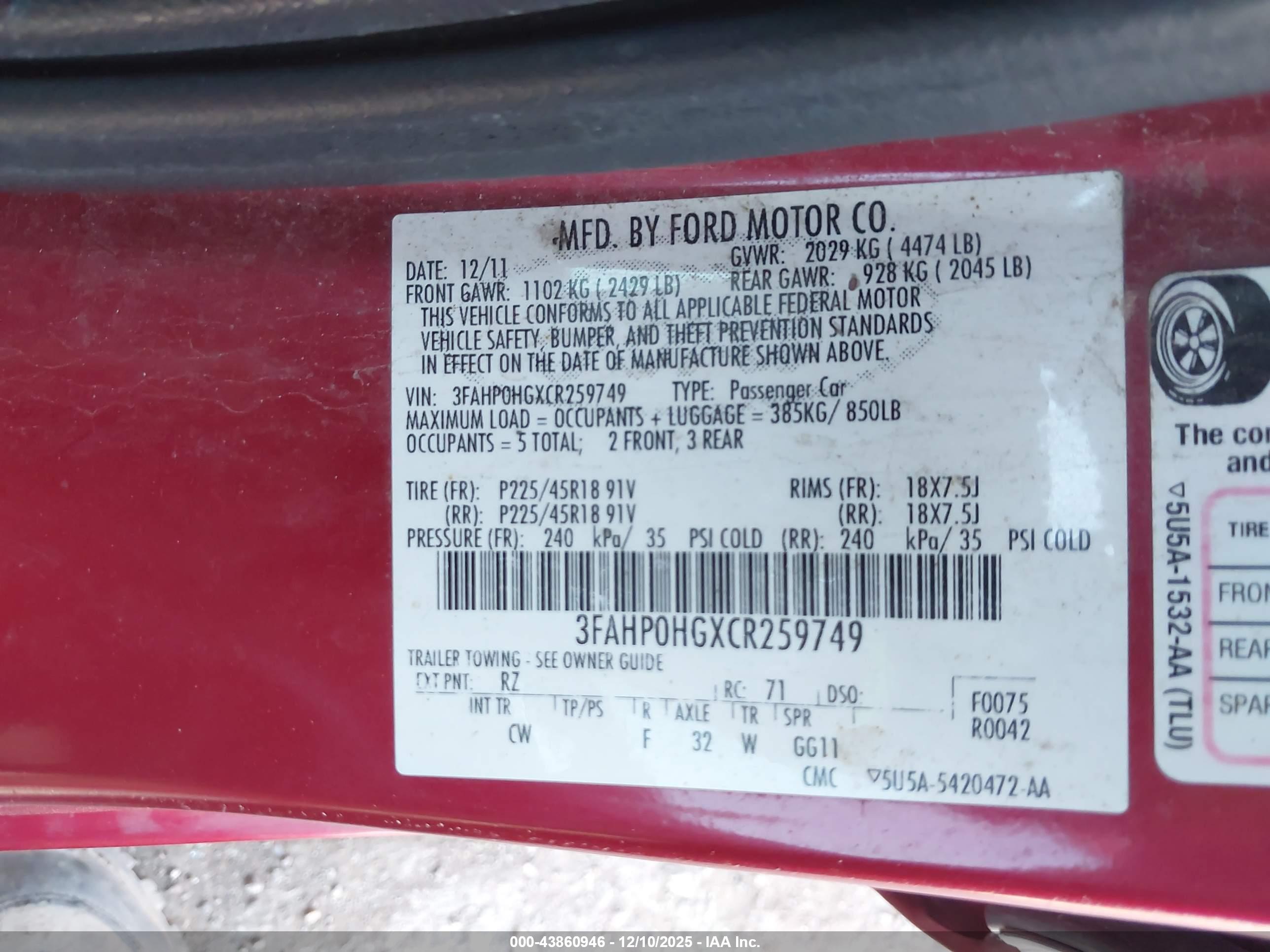 FORD FUSION image 9