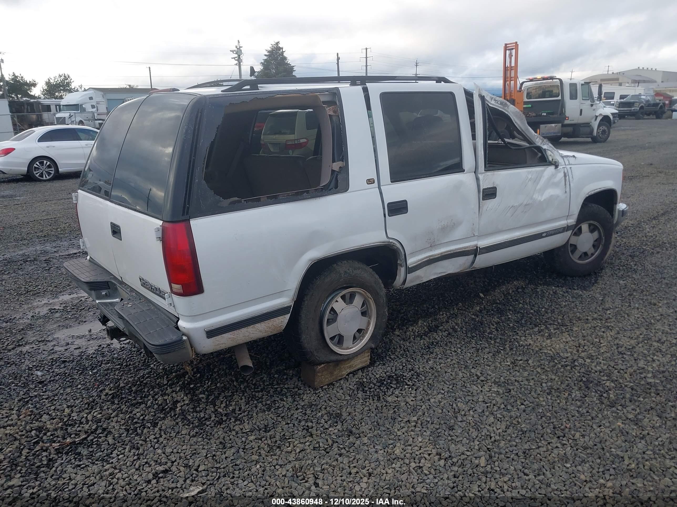 CHEVROLET TAHOE image 4